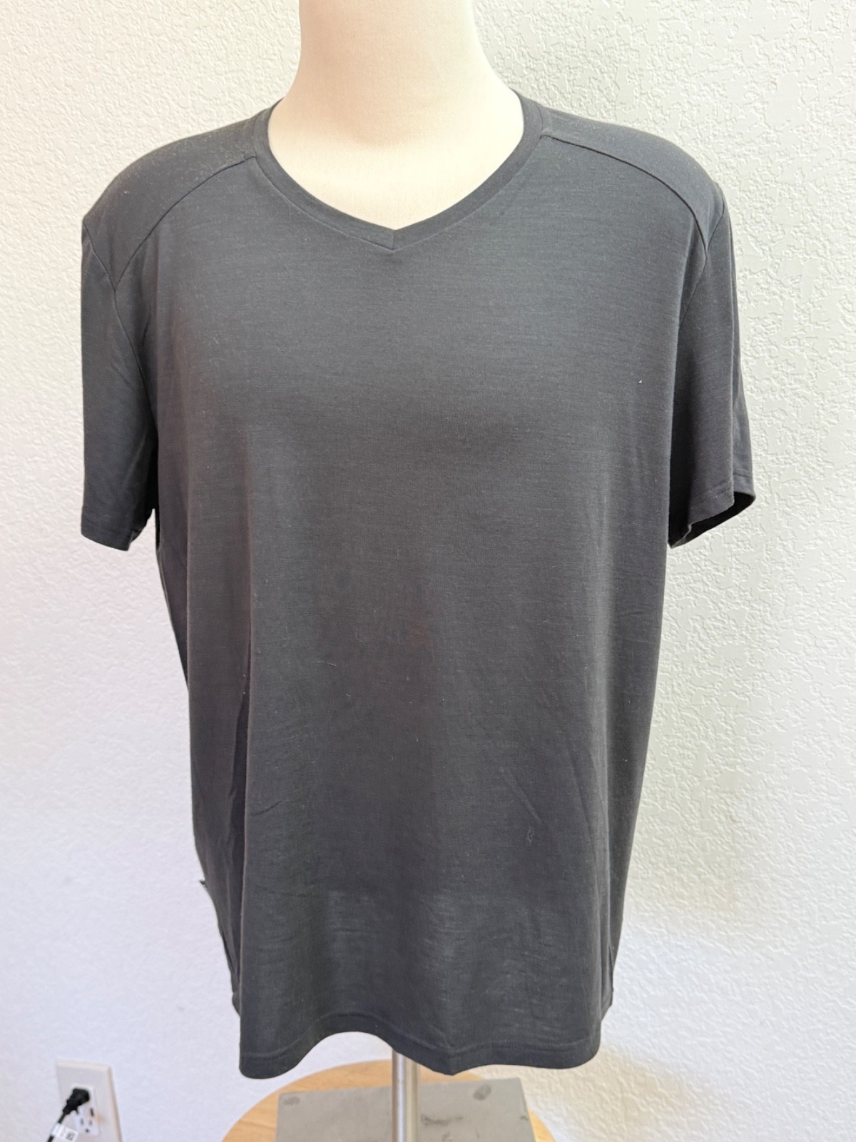 Mammut Alvra T Shirt Size 2XL Short Sleeve Merino Wool Blend Gray GR3114 gallery