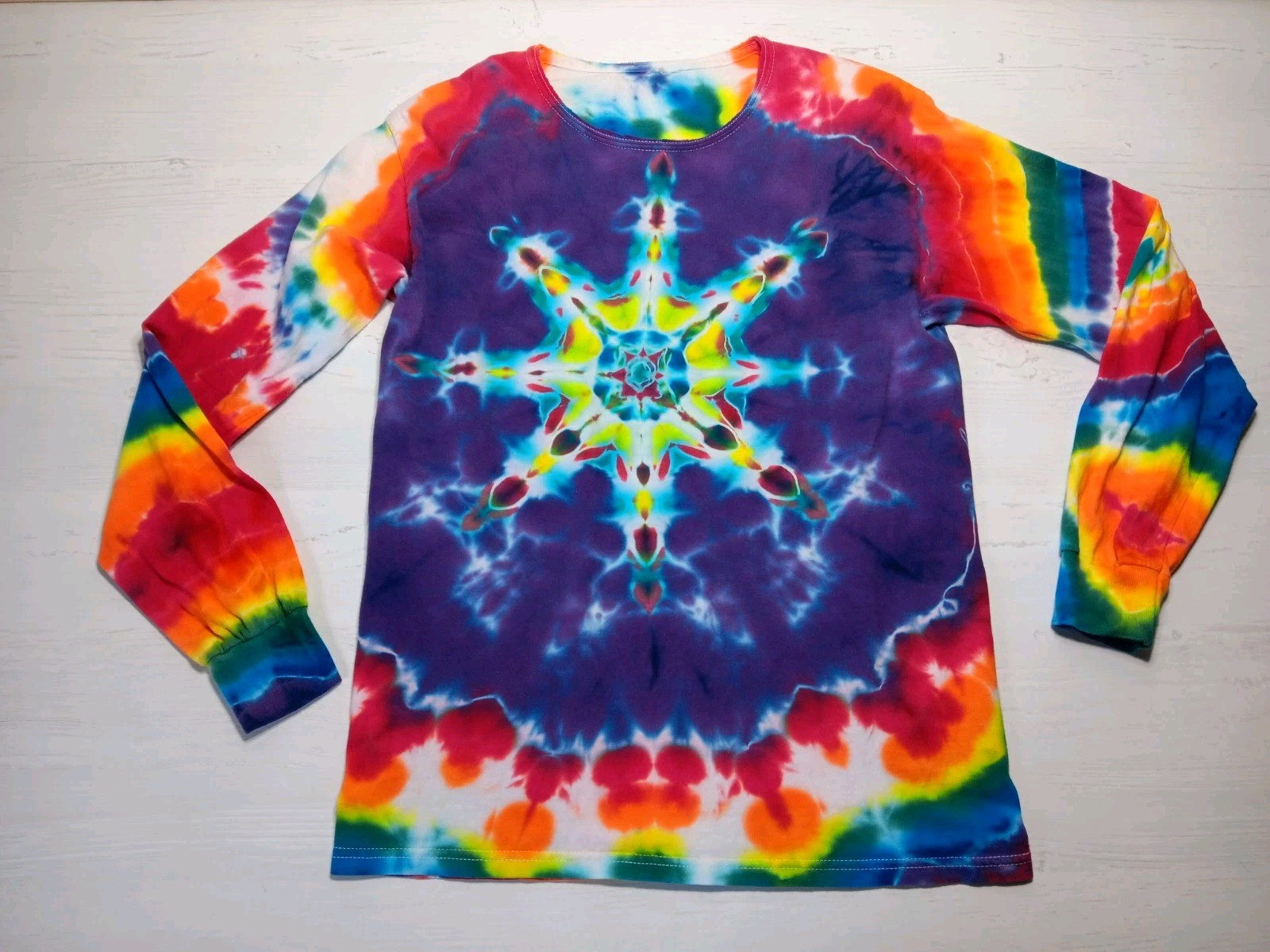 Vintage 90s Deluxe Custom Tie Dye Longsleeve T-shirt Medium *See Measurements.