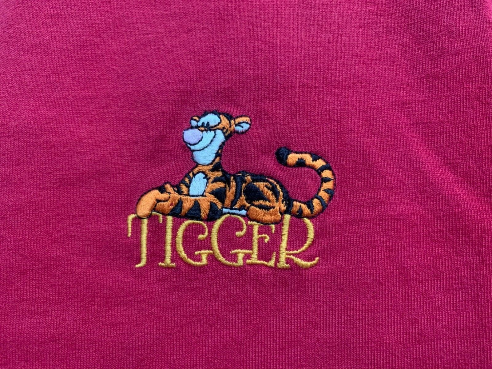 VTG Embroidered Tigger Logo T Shirt Mens Sz M Red Winnie The Pooh Disney Retro gallery