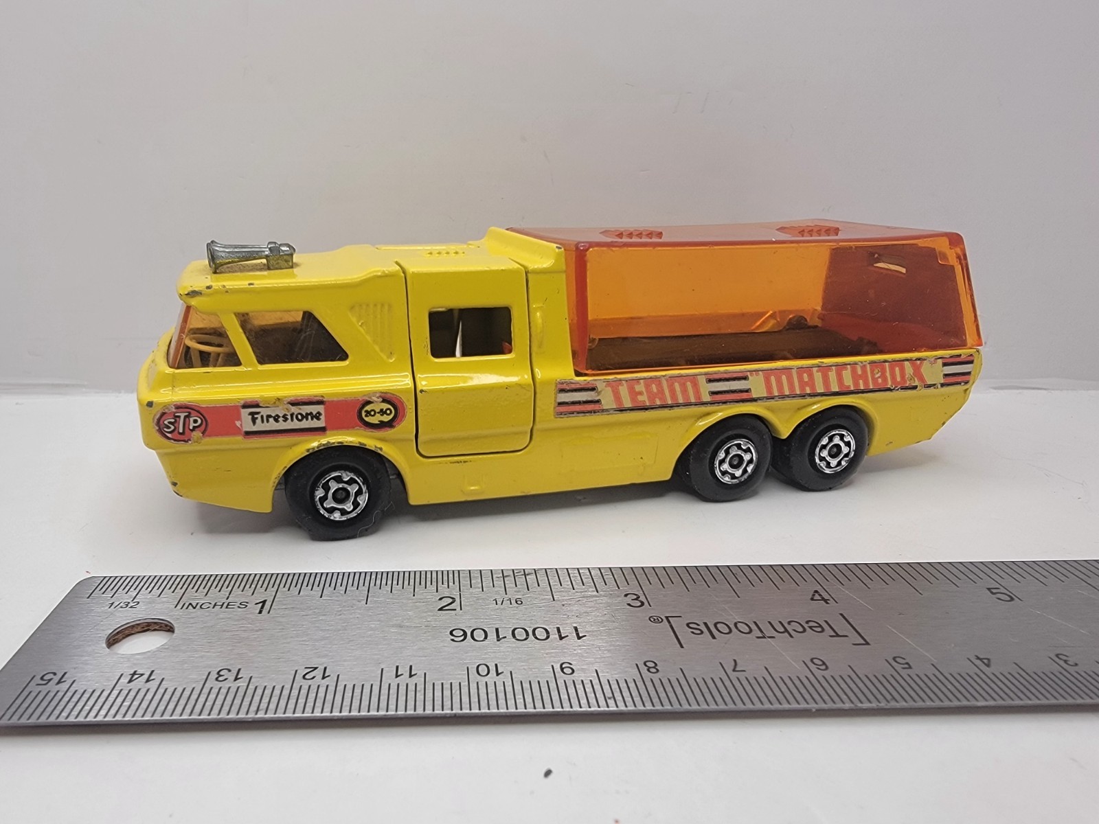 Matchbox Super Kings K-7 Yellow Racing Car Transport with Extending Ramp 1972