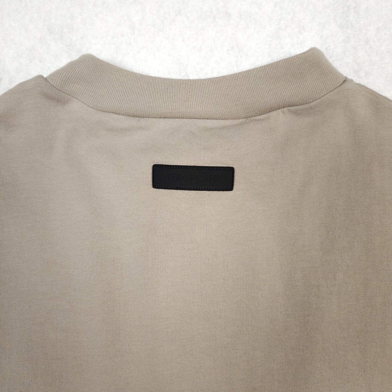 Mens Medium Fear Of God Essentials Crewneck Shirt Beige Oversized Streetwear gallery