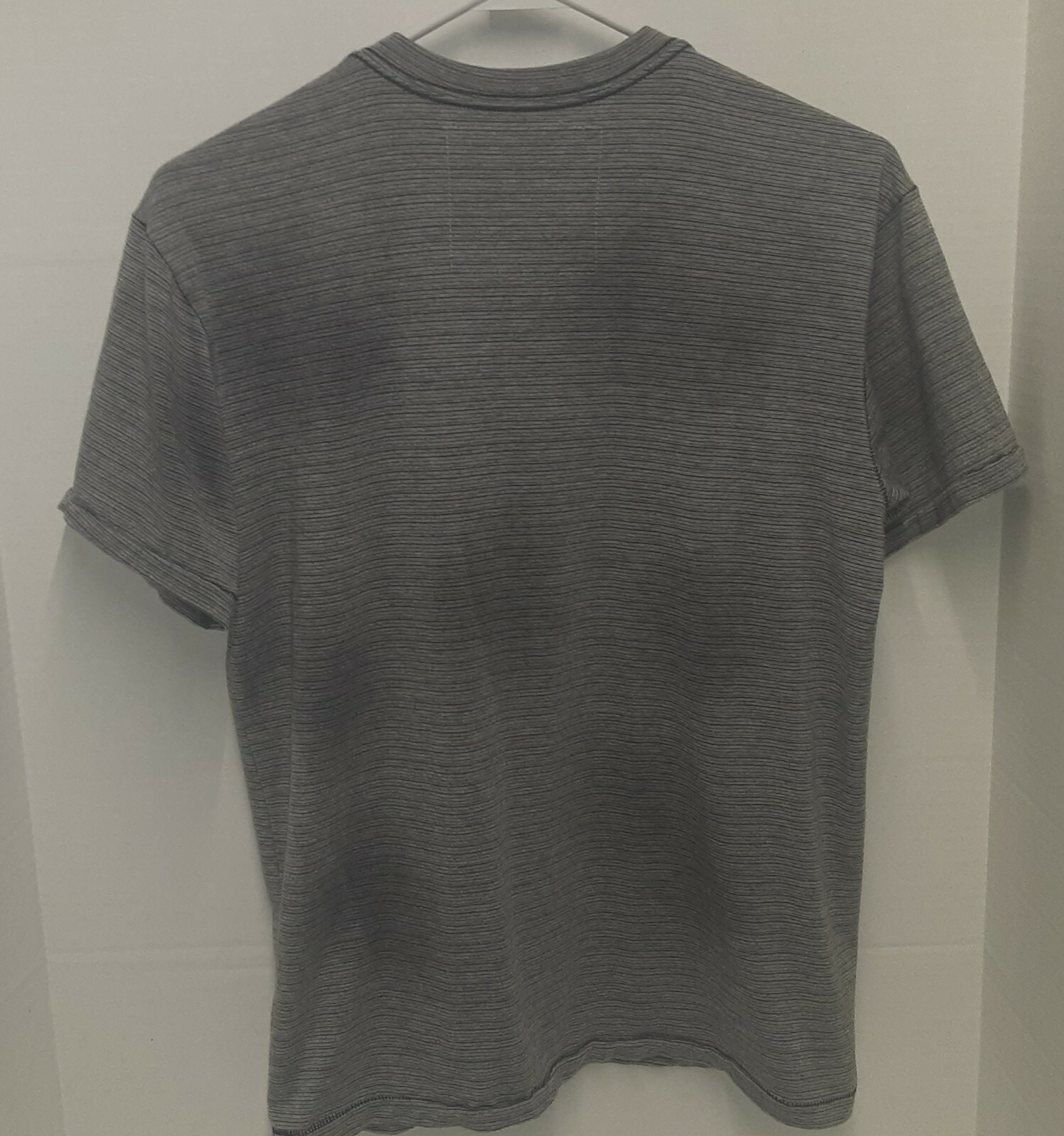 Buckle Black No. 008 T-shirt V Neck Gray w/Pocket - Adult Size Large ***RARE*** gallery