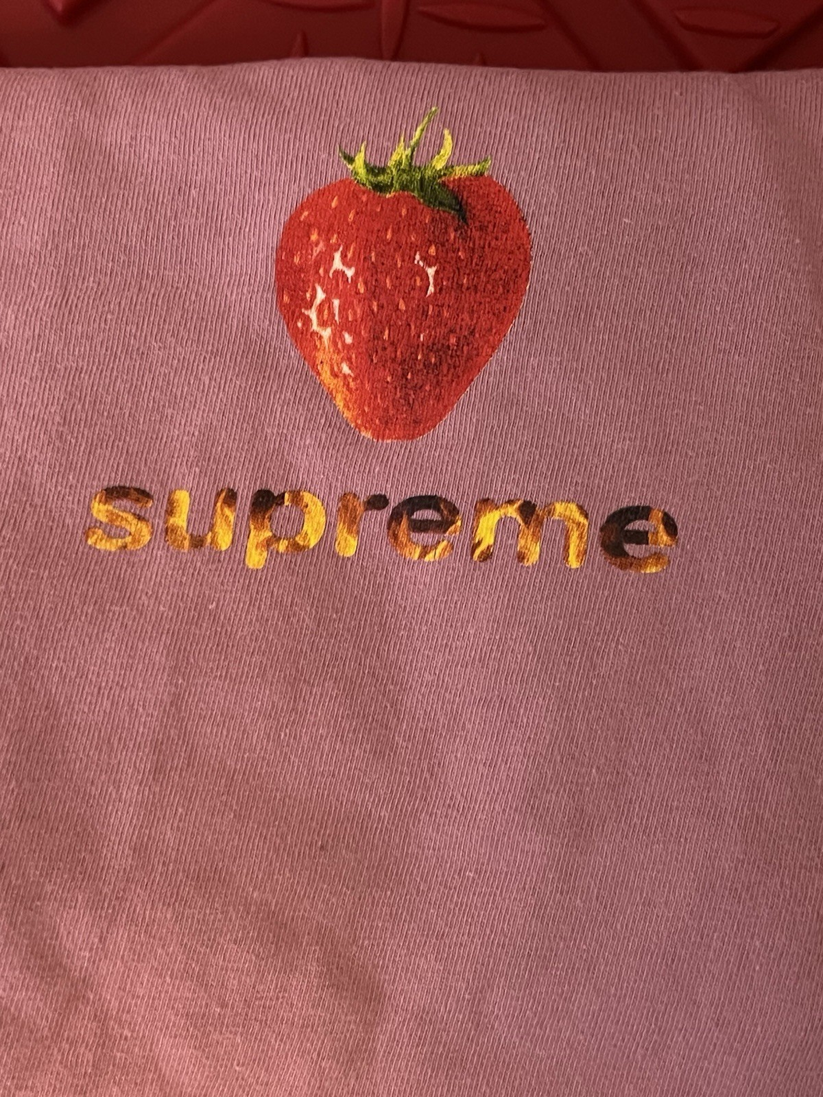 Supreme Strawberry T-shirt Rose XL SS16 Rare gallery