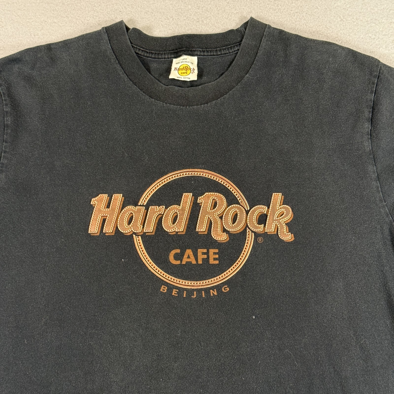 Hard Rock Cafe T-Shirt Men's L Black Y2K Raised Puff Print 100% Cotton gallery