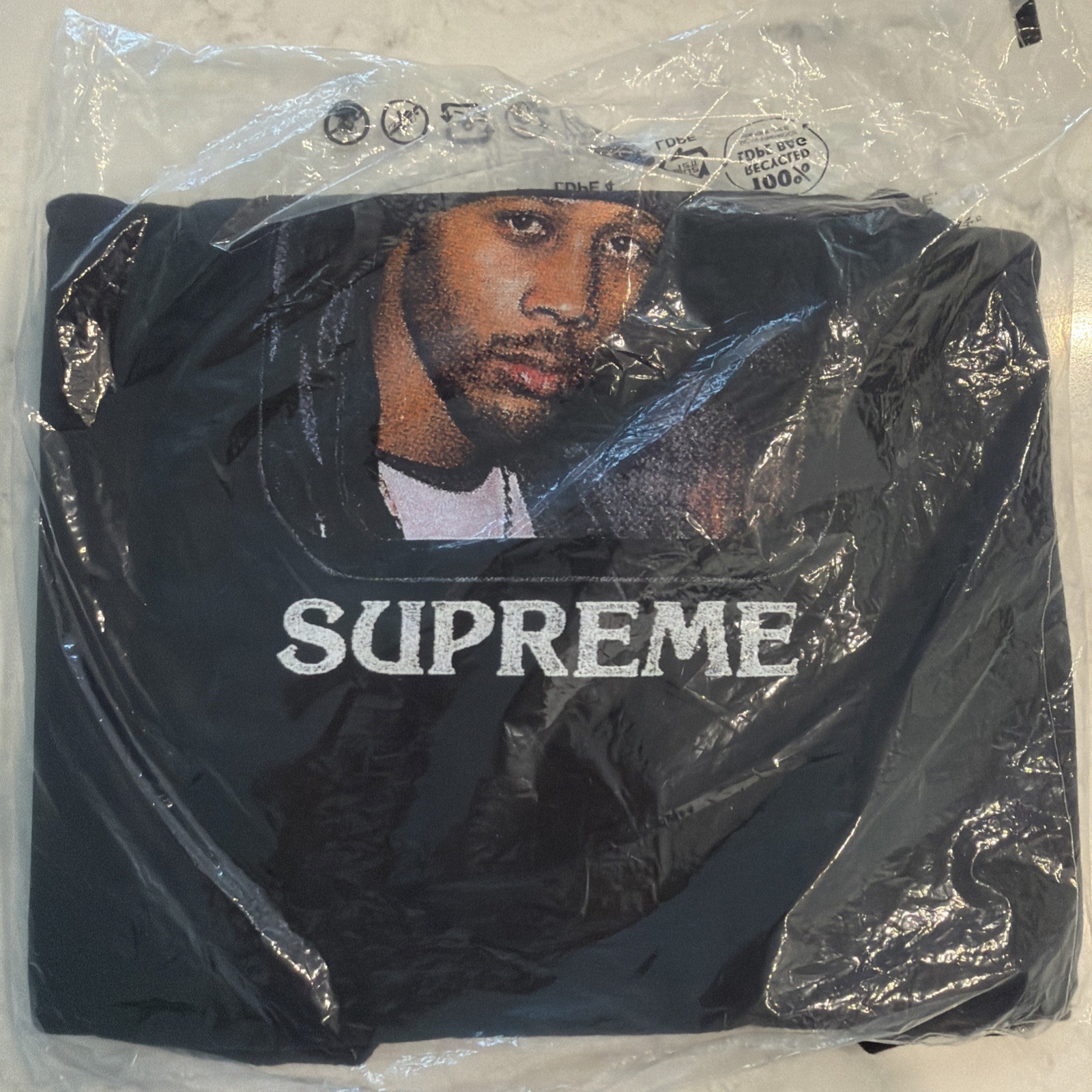 Supreme/Wu-Tang Clan RZA Tee Black Size Large In Hand L gallery
