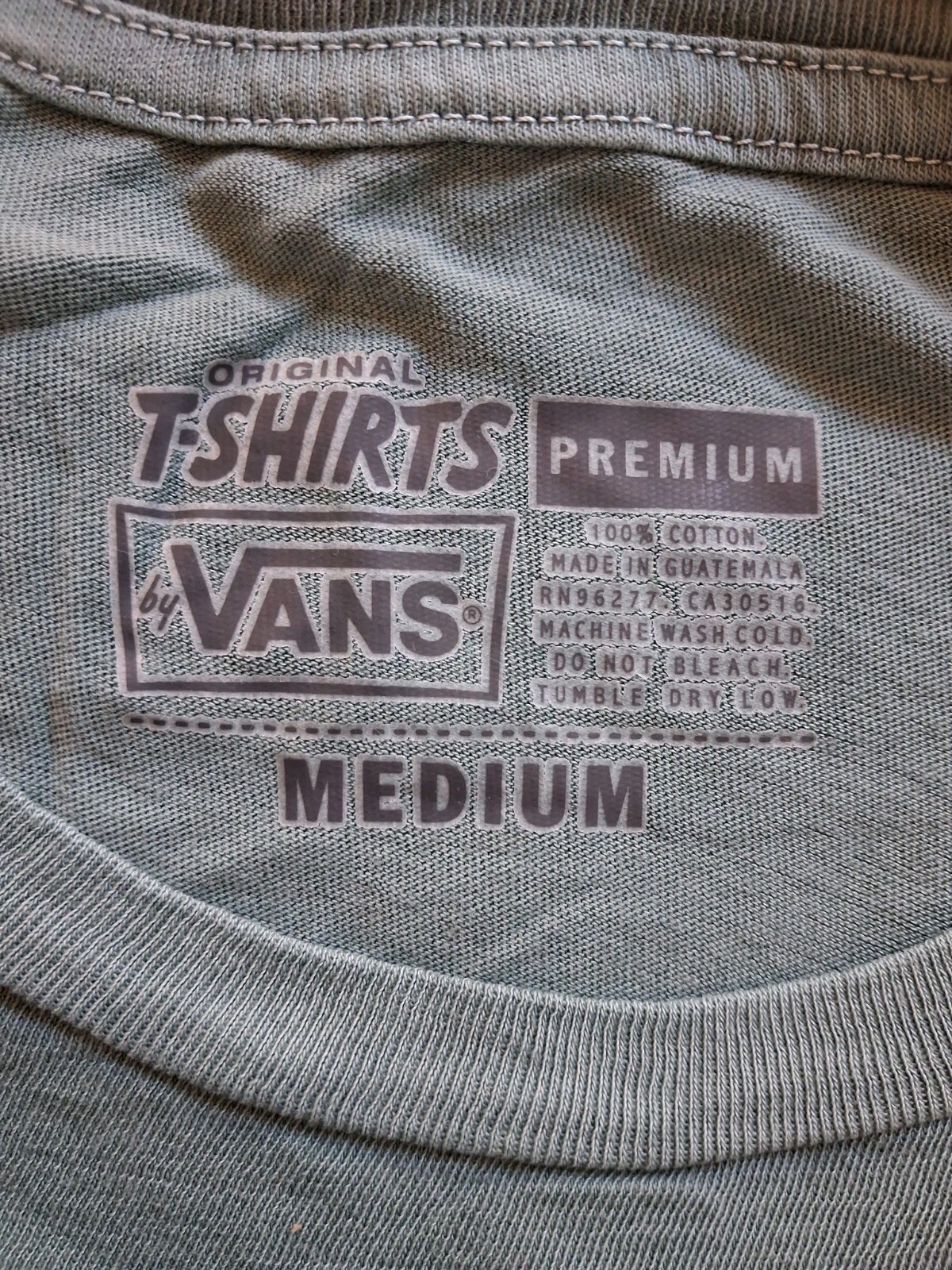 Vans Short Sleeve Shirt Mens Medium Stripe Pocket Classic Casual Embroidered gallery