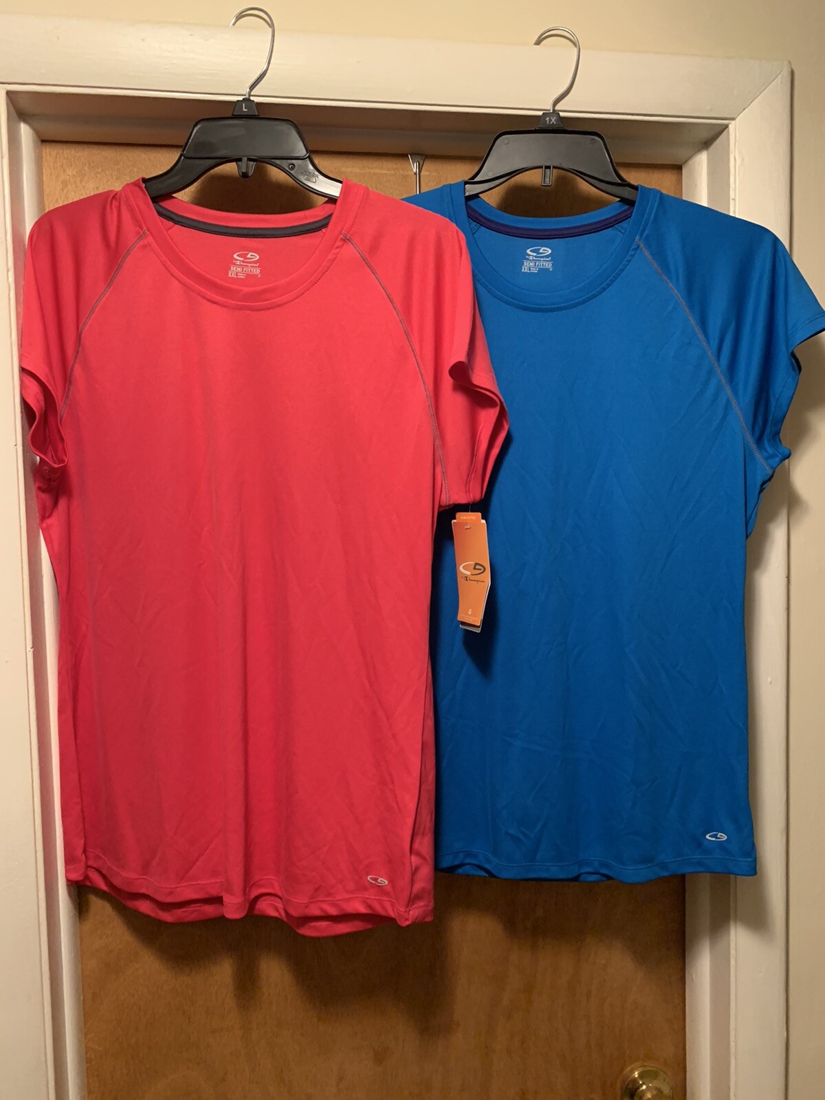 Lot Of 2 Champion Semi Fitted Athletic Workout Tee Shirt T-Shirt Top Womens XLL gallery