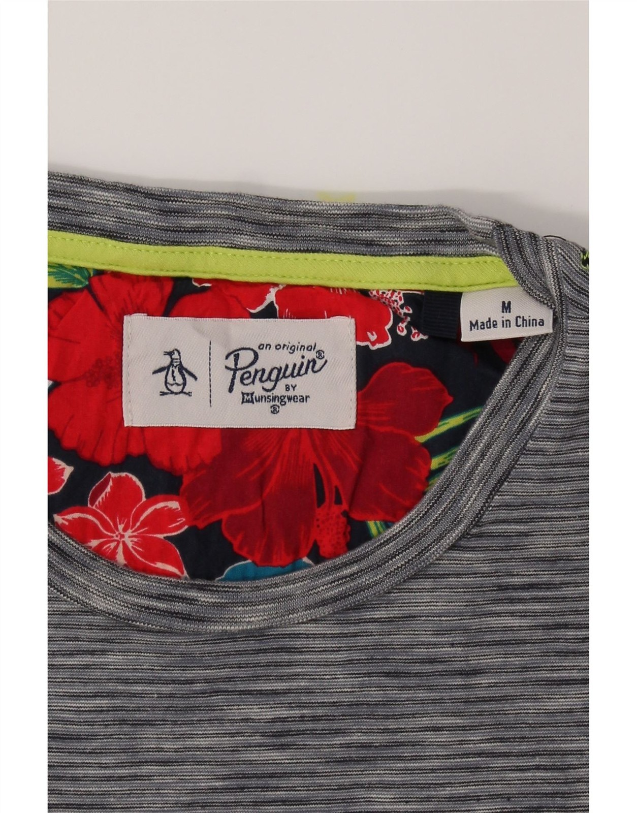 PENGUIN Mens T-Shirt Top Medium Navy Blue Floral Cotton AM01 gallery
