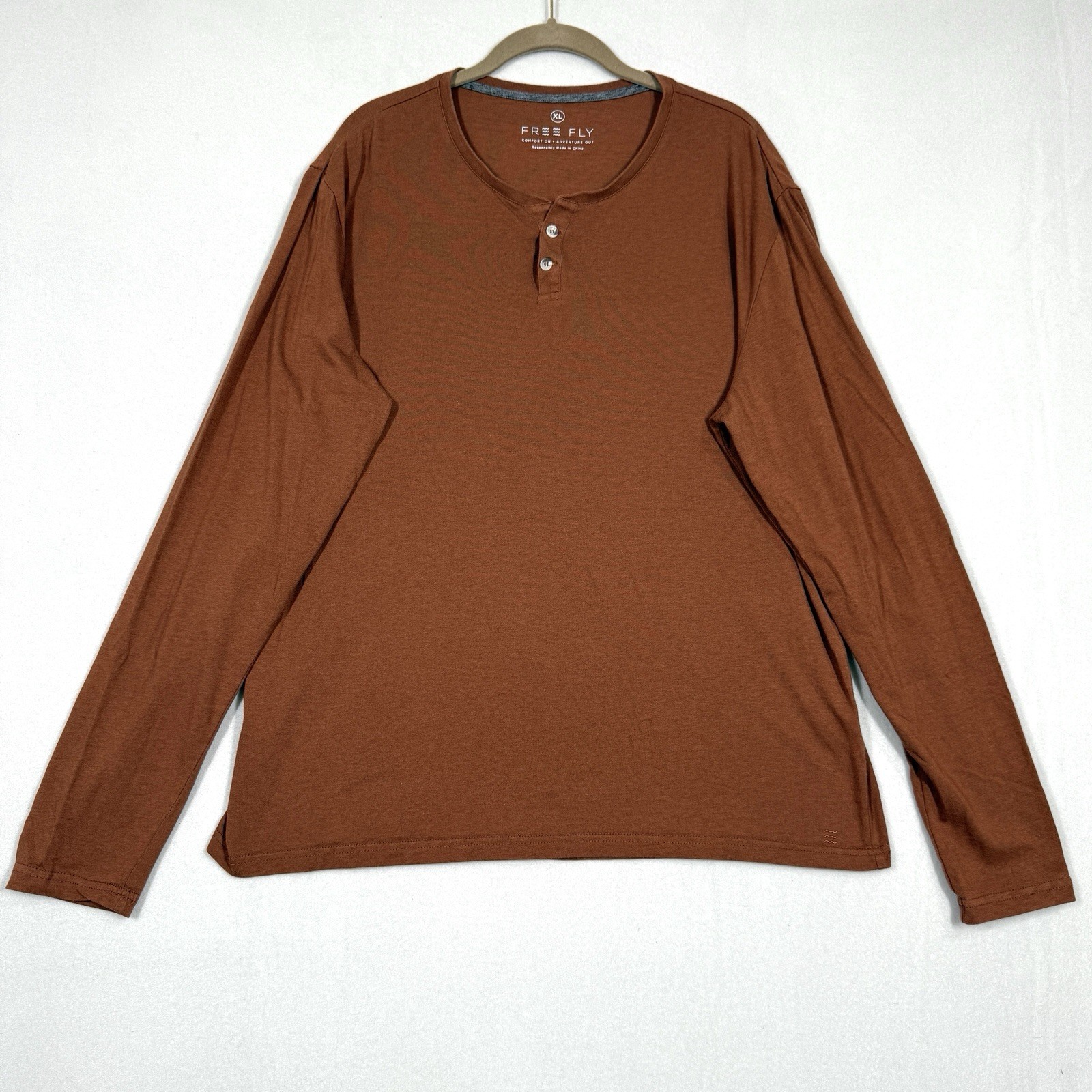 Free Fly Shirt Mens XL Henley Bamboo Blend Long Sleeve Rust Brown Minimalist
