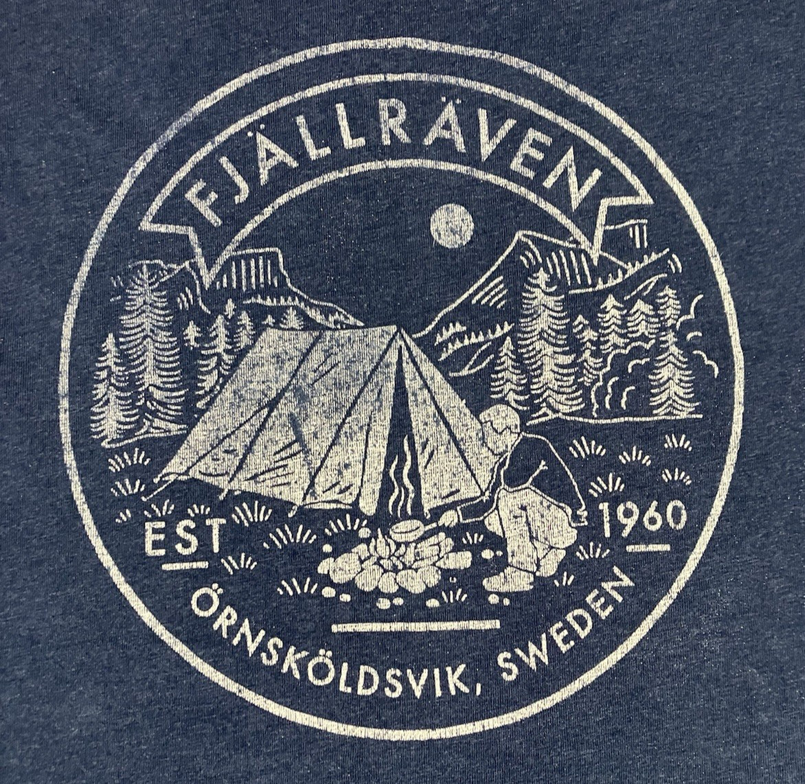 FJALLRAVEN T Shirt Ornskoldsvik Sweden Camping Nature Short Sleeve Mens Size S gallery