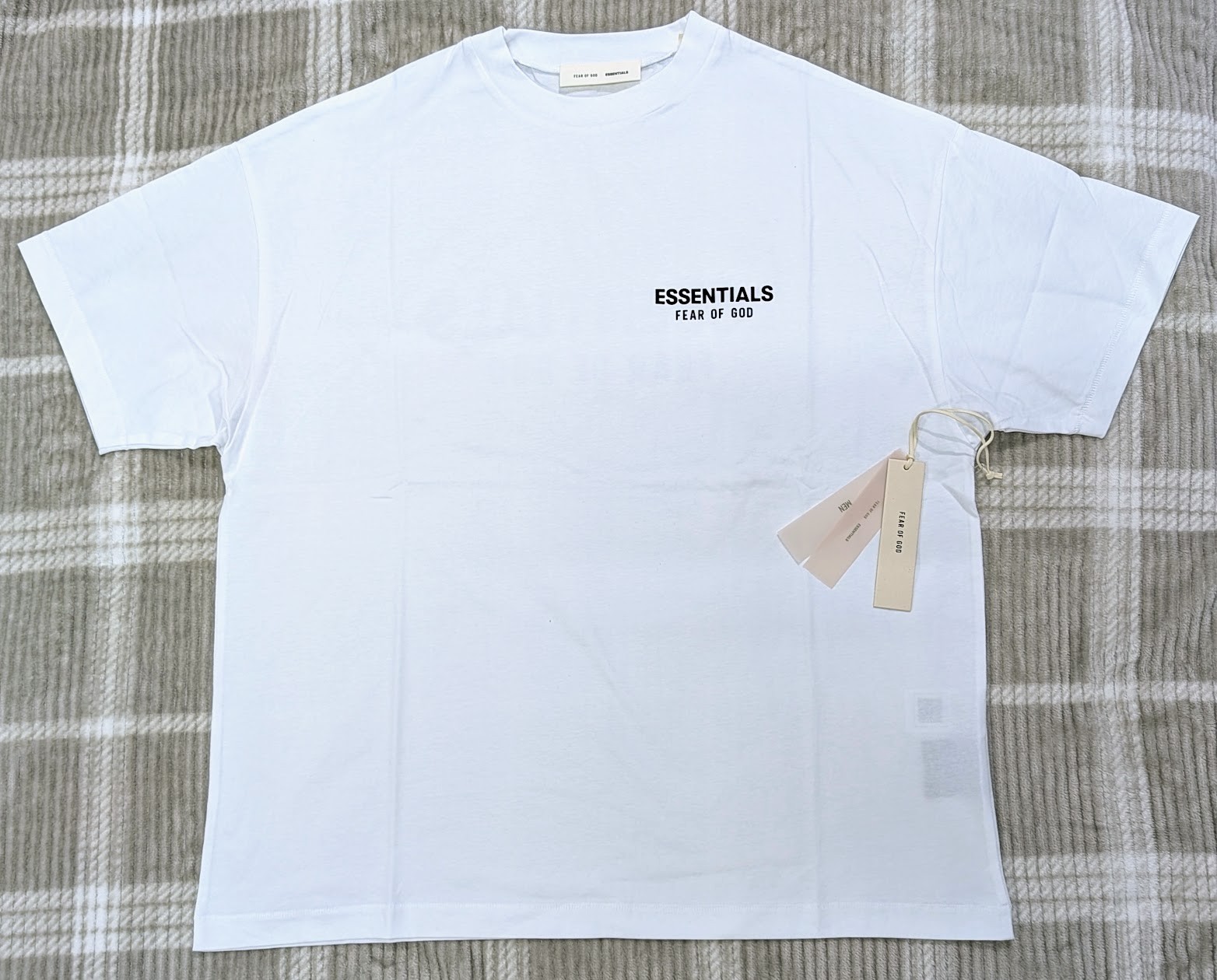 Fear of God Essentials Classic Tee 'Bright White' S Size Oversized T-Shirt SS25 gallery
