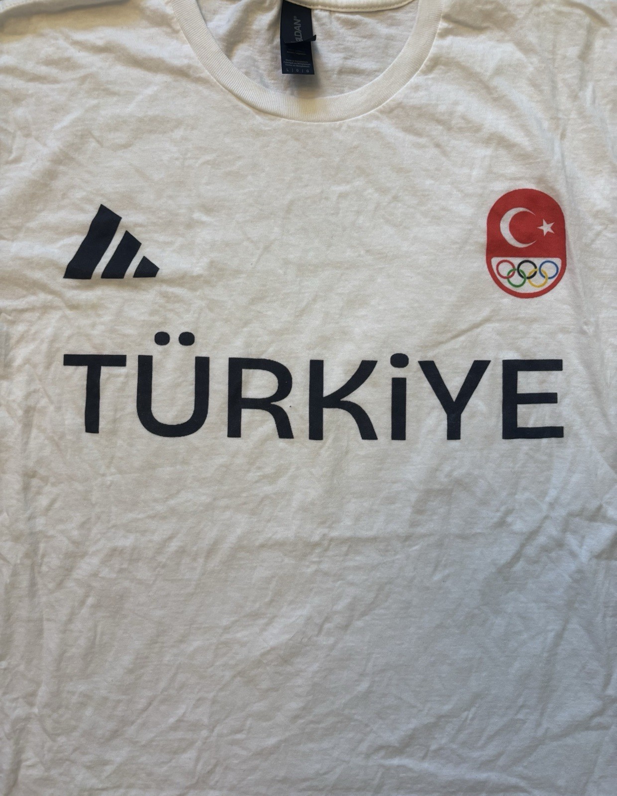 Turkish Shooter Yusuf Dikec 2024 Olympics Turkey Turkiye Uniform Shirt Large gallery