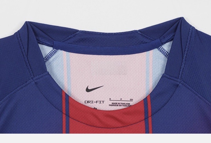 Nike FC Barcelona 2025/26 Home Dri-Fit Football Replica Jersey HJ4590-456 Sz XL gallery