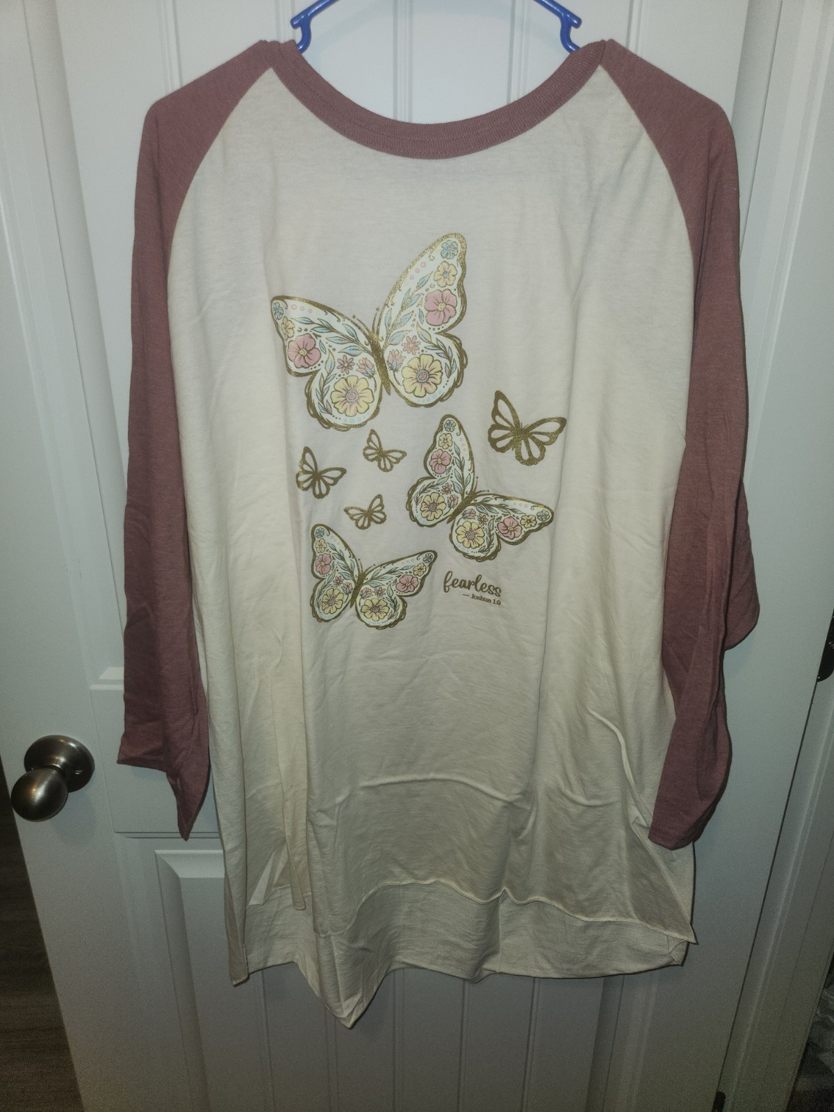 Women's 3XL Long Beige/Pink Raglan Crew T-Shirt Butterfly Fearless Joshua 1:9 gallery