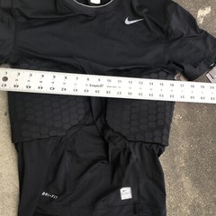 NWT NIKE PRO Men Large Black Compression Base Layer w/ Ribs and Back Padding