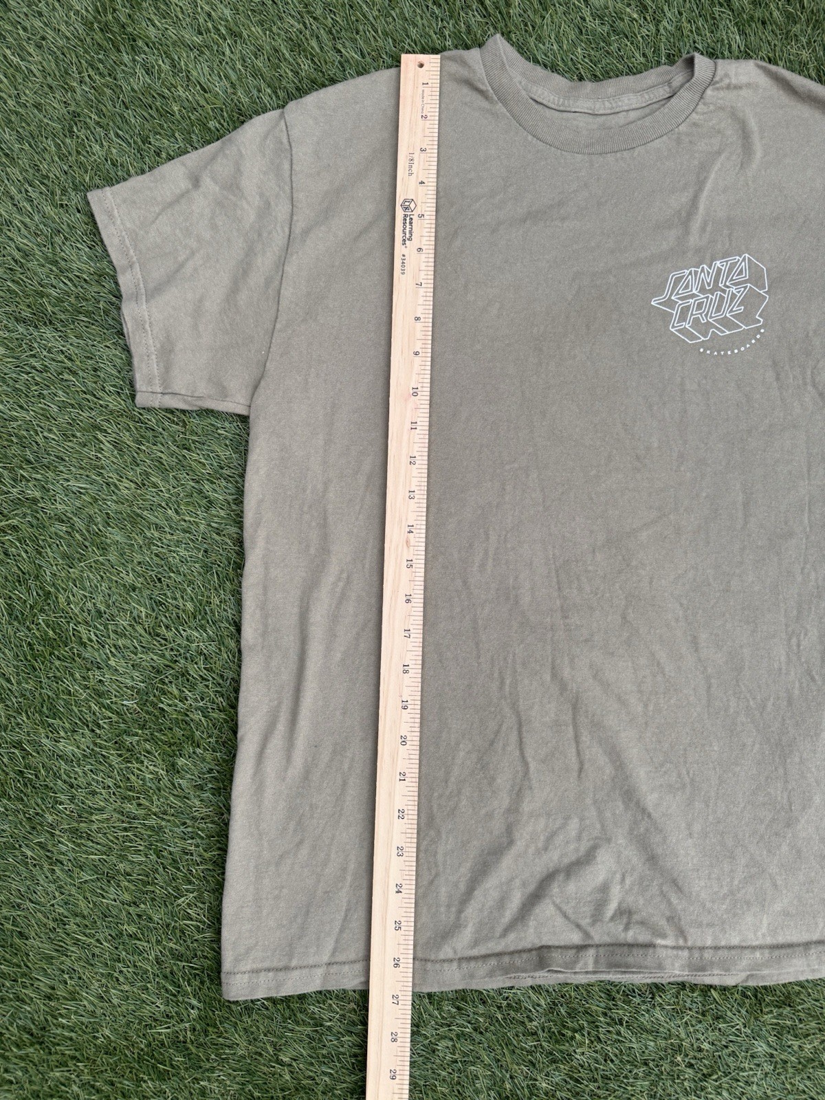 Santa Cruz Skateboard T-Shirt Men Medium Graphic Cotton Tee gallery