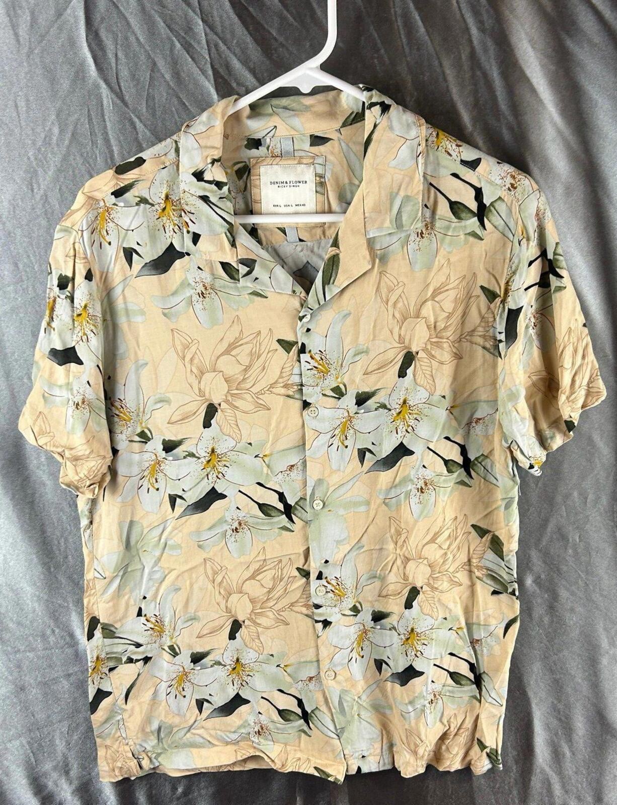 Denim & Flower Ricky Singh Men’s Large Floral Button Front Camp Shirt Beige