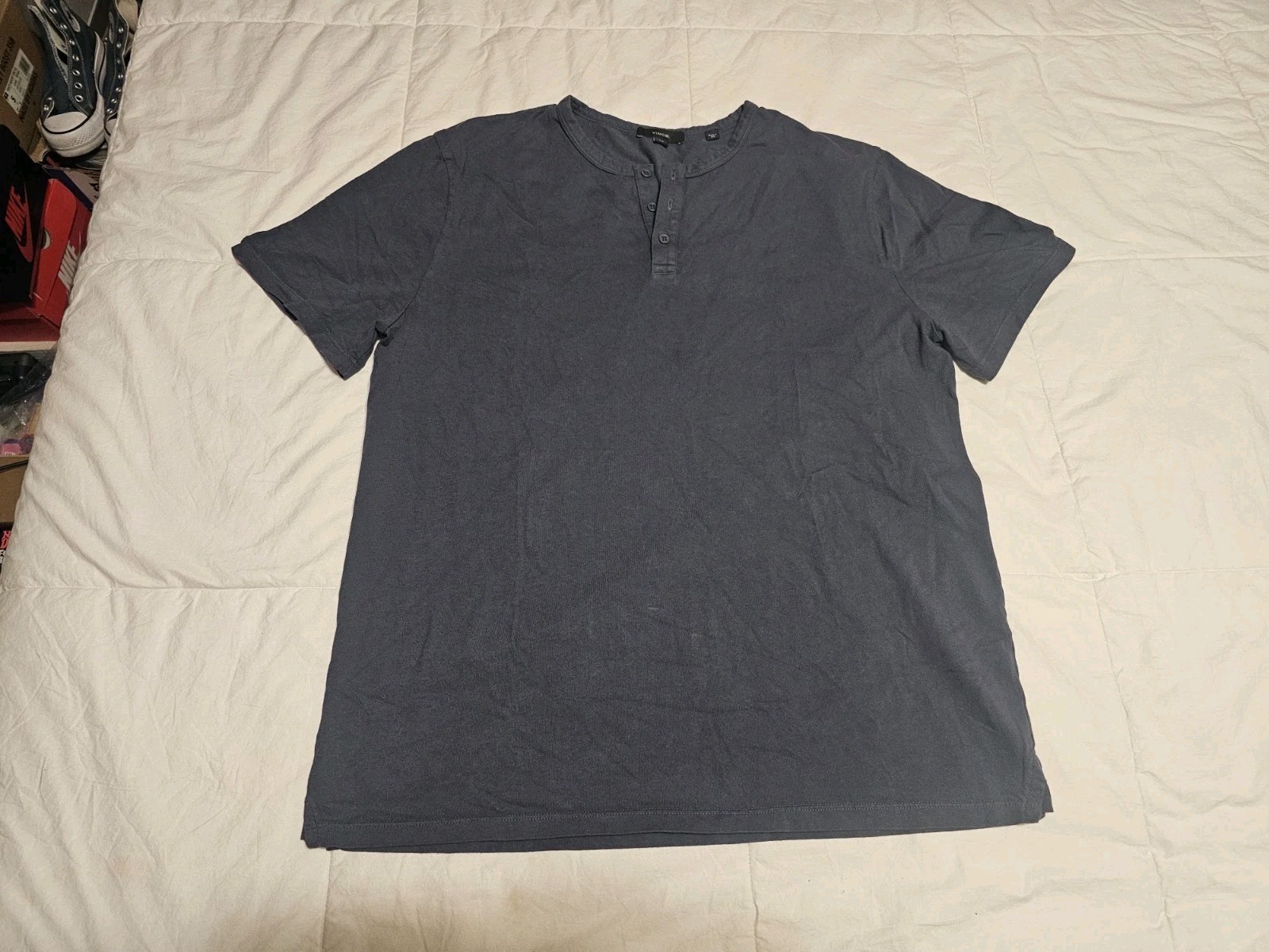 Vince Men's Henley Short Sleeve T-Shirt Size Large Black 3 Button Classic gallery