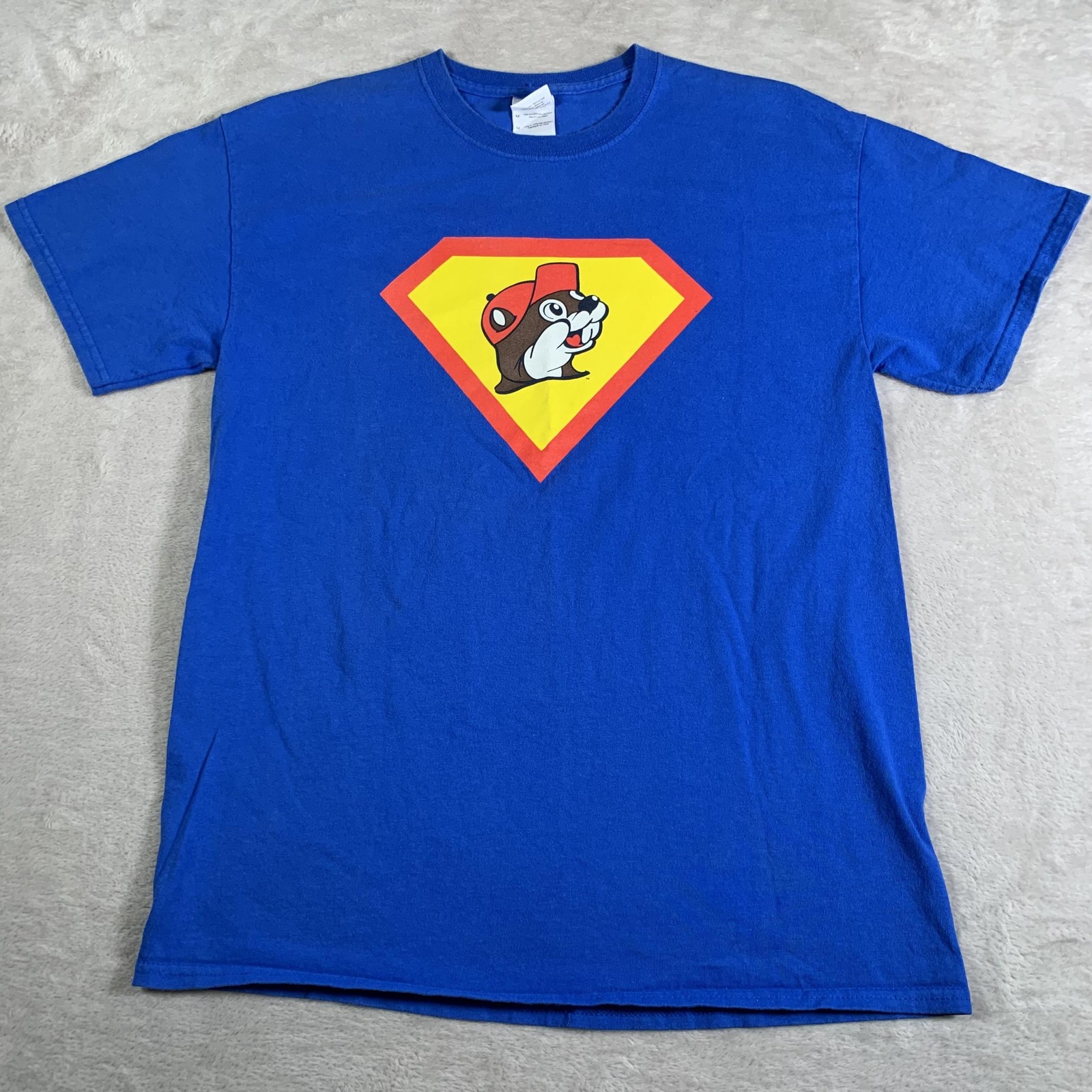 Buc-ee's Shirt Mens Medium Blue Superman Beaver Logo Saving World Ordinary Tee gallery