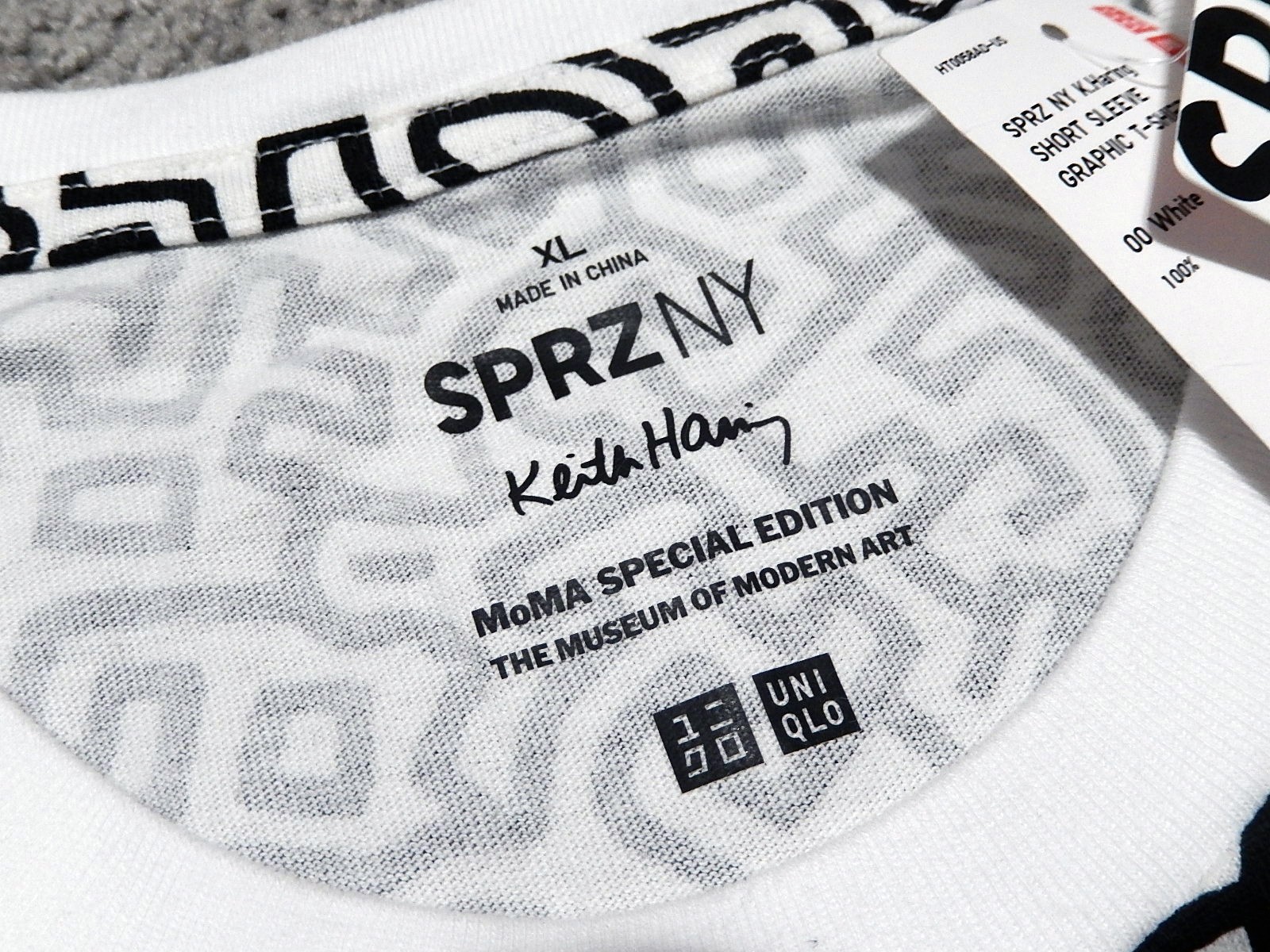 Uniqlo x Keith Haring MoMA SPRZ NY white black men's AOP t-shirt XL street art gallery