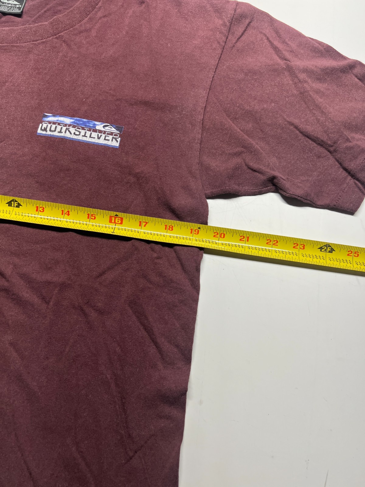 Quicksilver Graphic Y2K T-Shirt Deep Reddish-Brown Short Sleeve Surf Mens M gallery