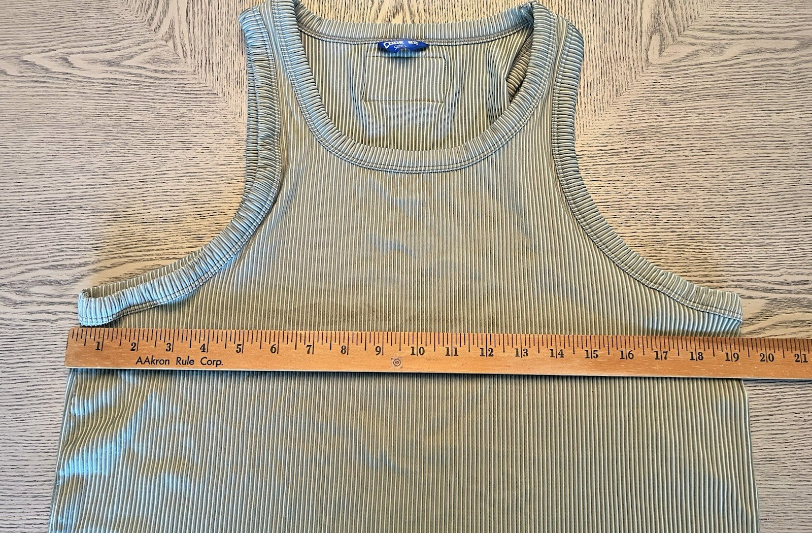 Code 22 Sexy Sage Green Ribbed Stretch Top Size L gallery