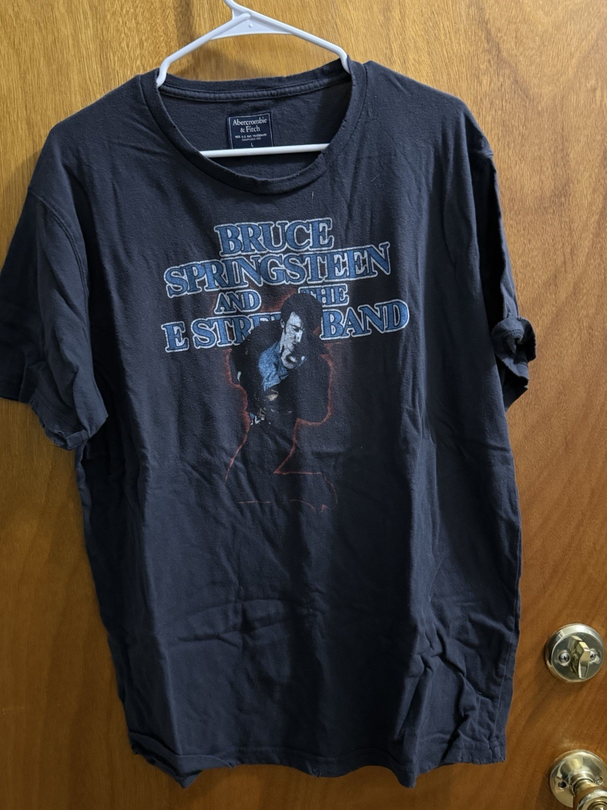 Abercrombie and Fitch Bruce Springsteen Born in the USA T-Shirt-Black-Large gallery