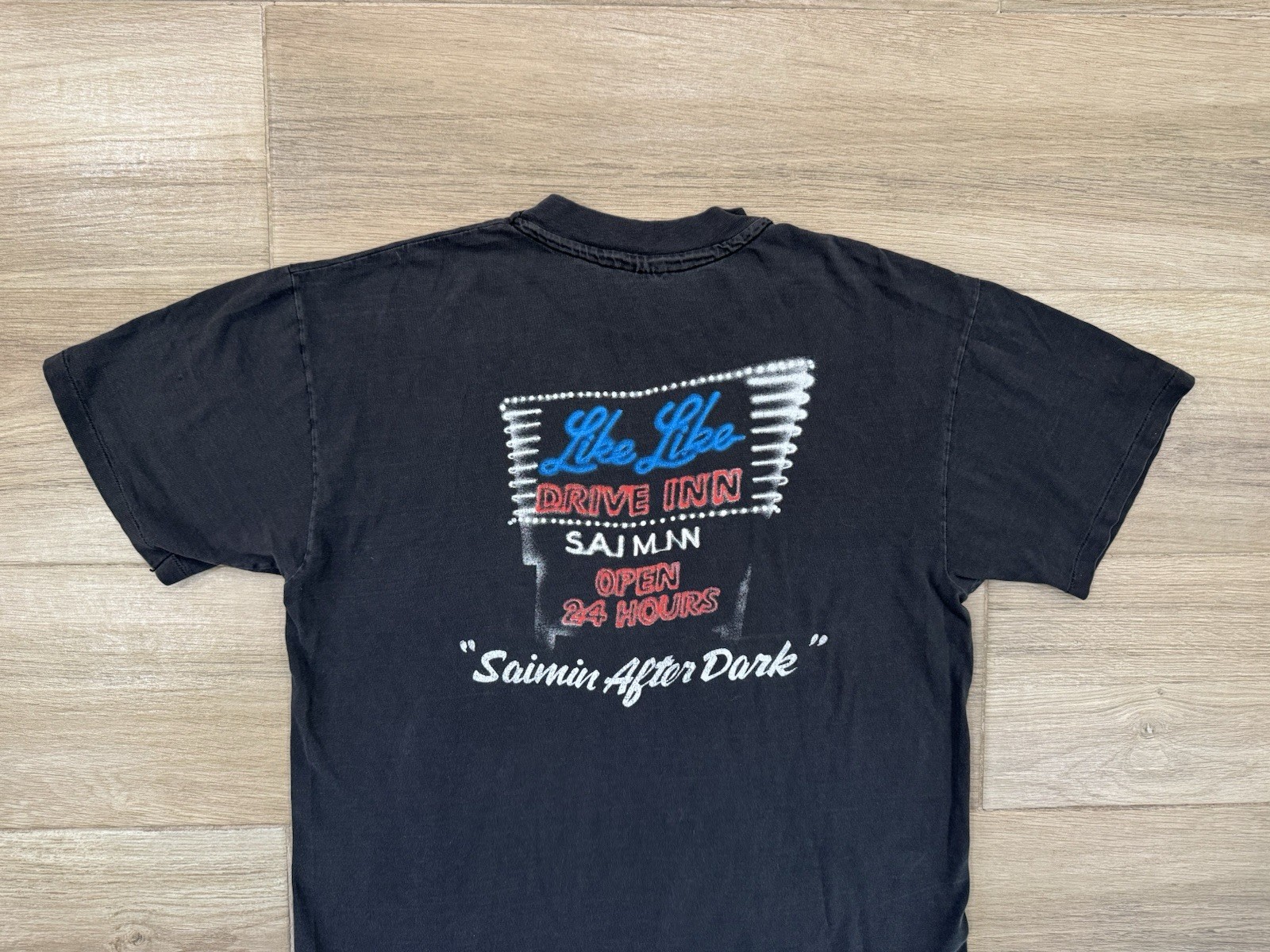 Vintage Hawaii Nostalgia T-Shirt FITS MEDIUM SHORT Like Like Drive In Saimin 90s gallery
