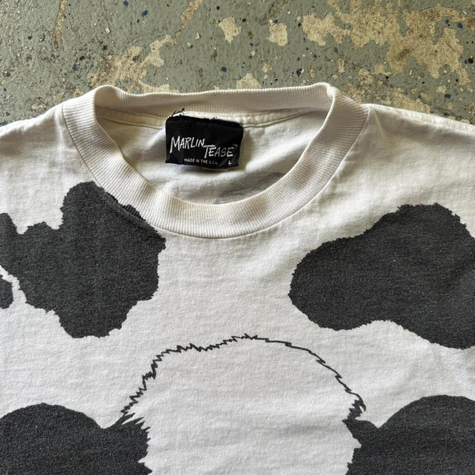 Vintage Marlin Tease Cow All-Over Print T-Shirt Men’s Large Graphic Tee gallery