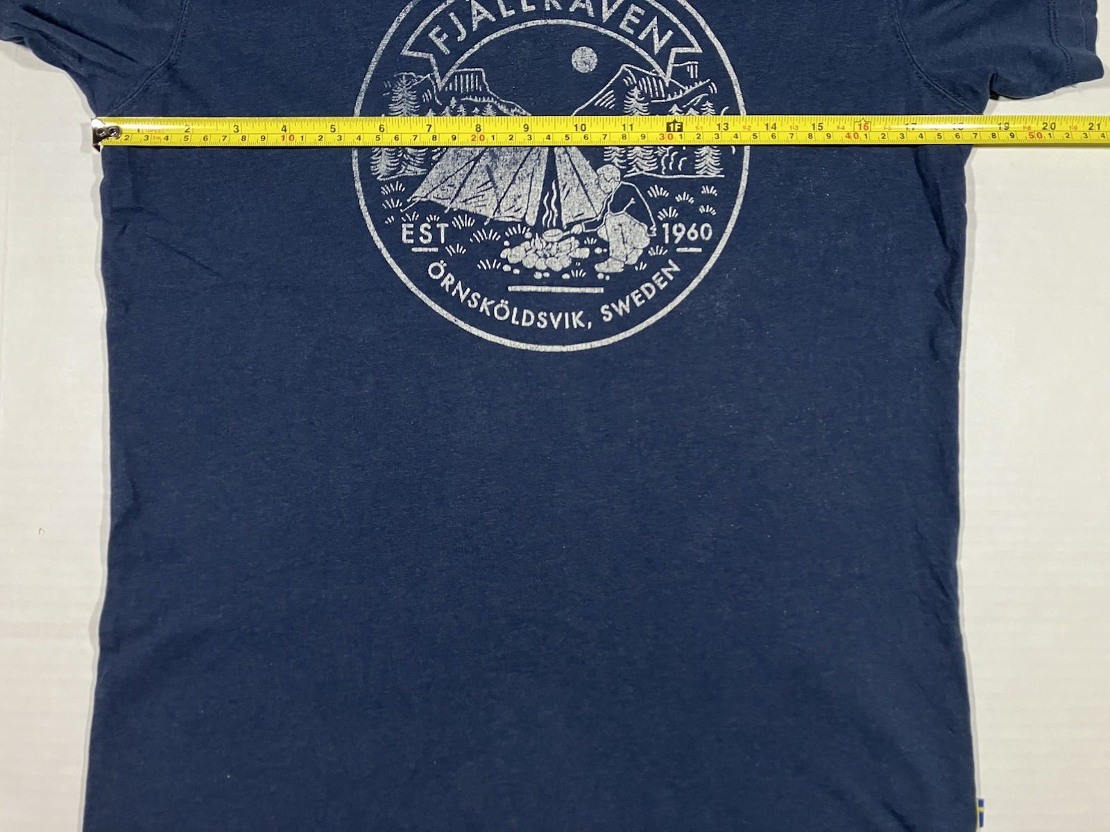 FJALLRAVEN T Shirt Ornskoldsvik Sweden Camping Nature Short Sleeve Mens Size S gallery