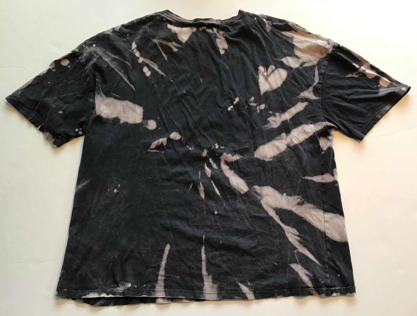 Zara Maggie Simpson Outline Tie Dye T-Shirt, Gray, Size Large gallery