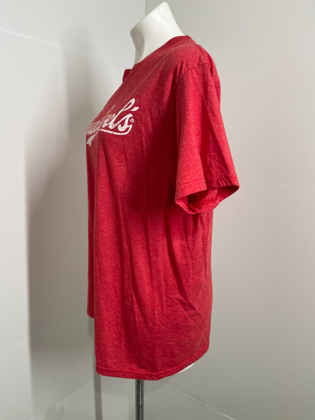 Leinenkugels Beer Classic Retro Logo Men's Vintage Red Modern T-Shirt Size Large gallery