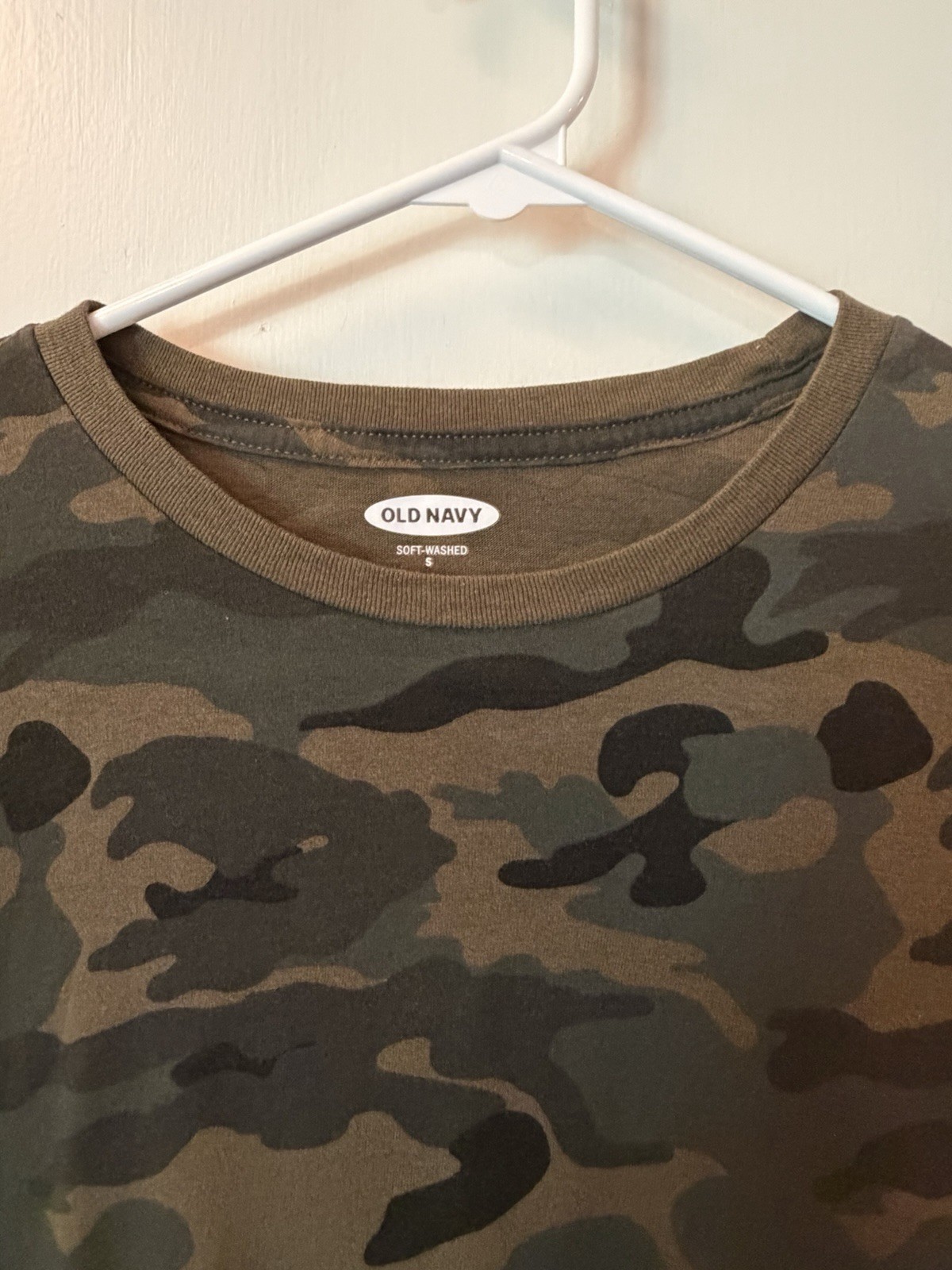 Old Navy Camouflage Long Sleeve T-Shirt Men Size Small Soft Washed Green Black gallery