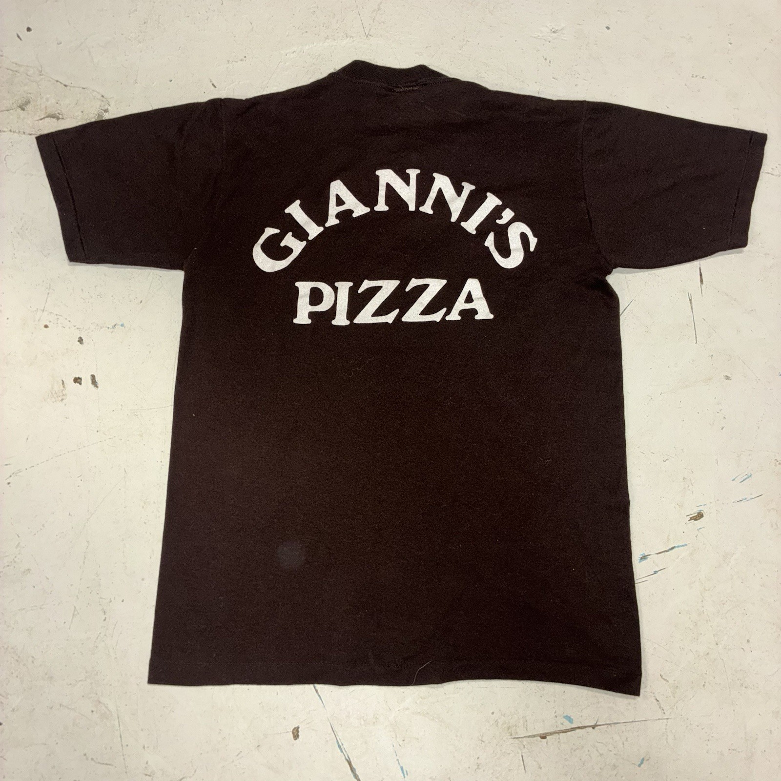 Vintage 1980s Gianni's Pizza Monterey California Restaurant T Shirt Sz M Brown gallery