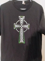 Large Men’s Black T-shirt 50/50 Poly/Cotten Blend Short Sleeve Crew Neck Tee