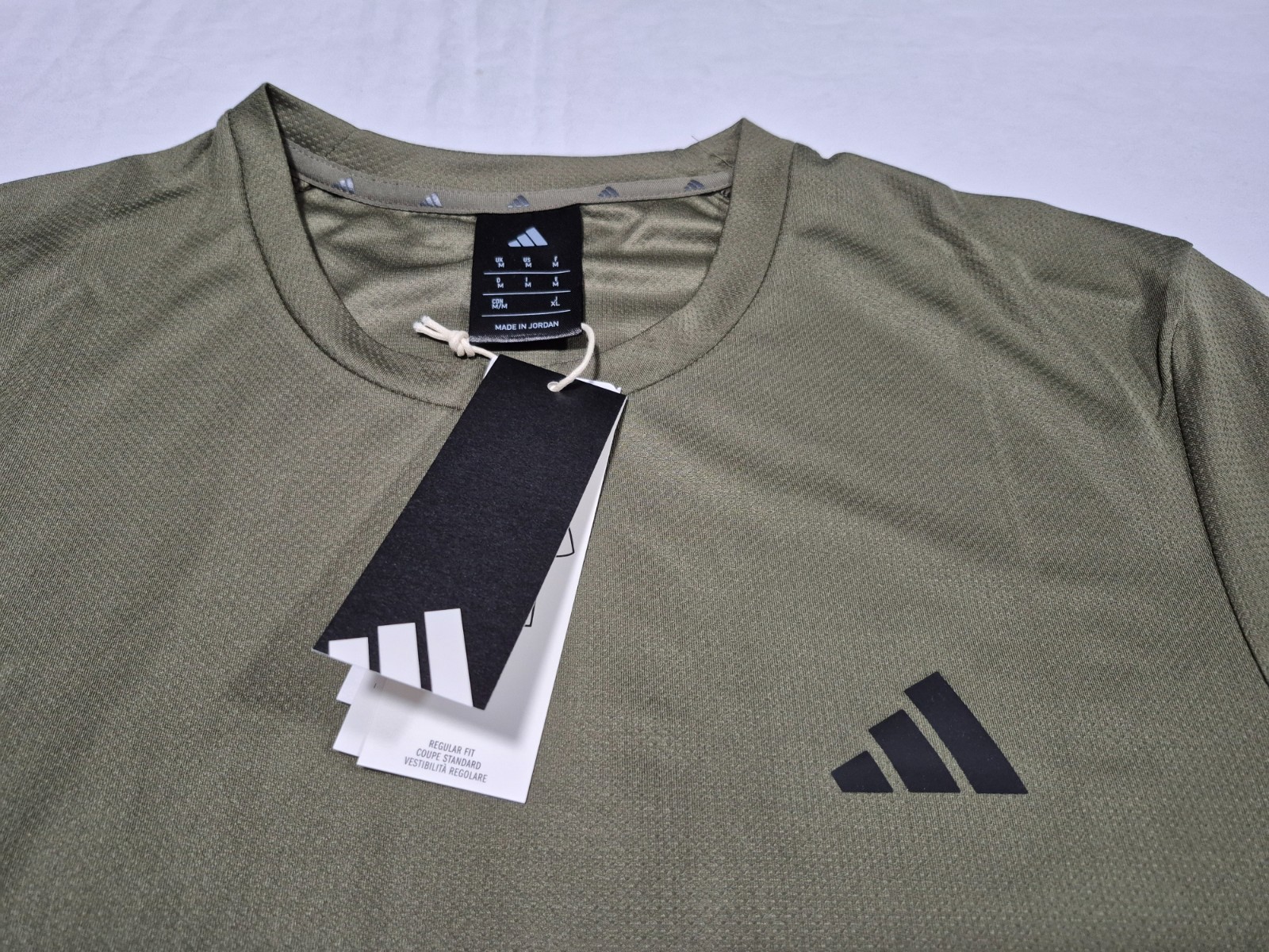 Adidas Mens Training/Running WE Bas 3 S Tee Shirt KD0703 Olive green gallery