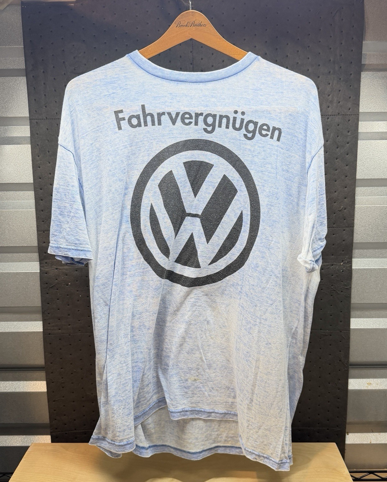 VW Volkswagen Fahrvergnügen Men T-Shirt XL Blue Lightweight Shear-1990s gallery