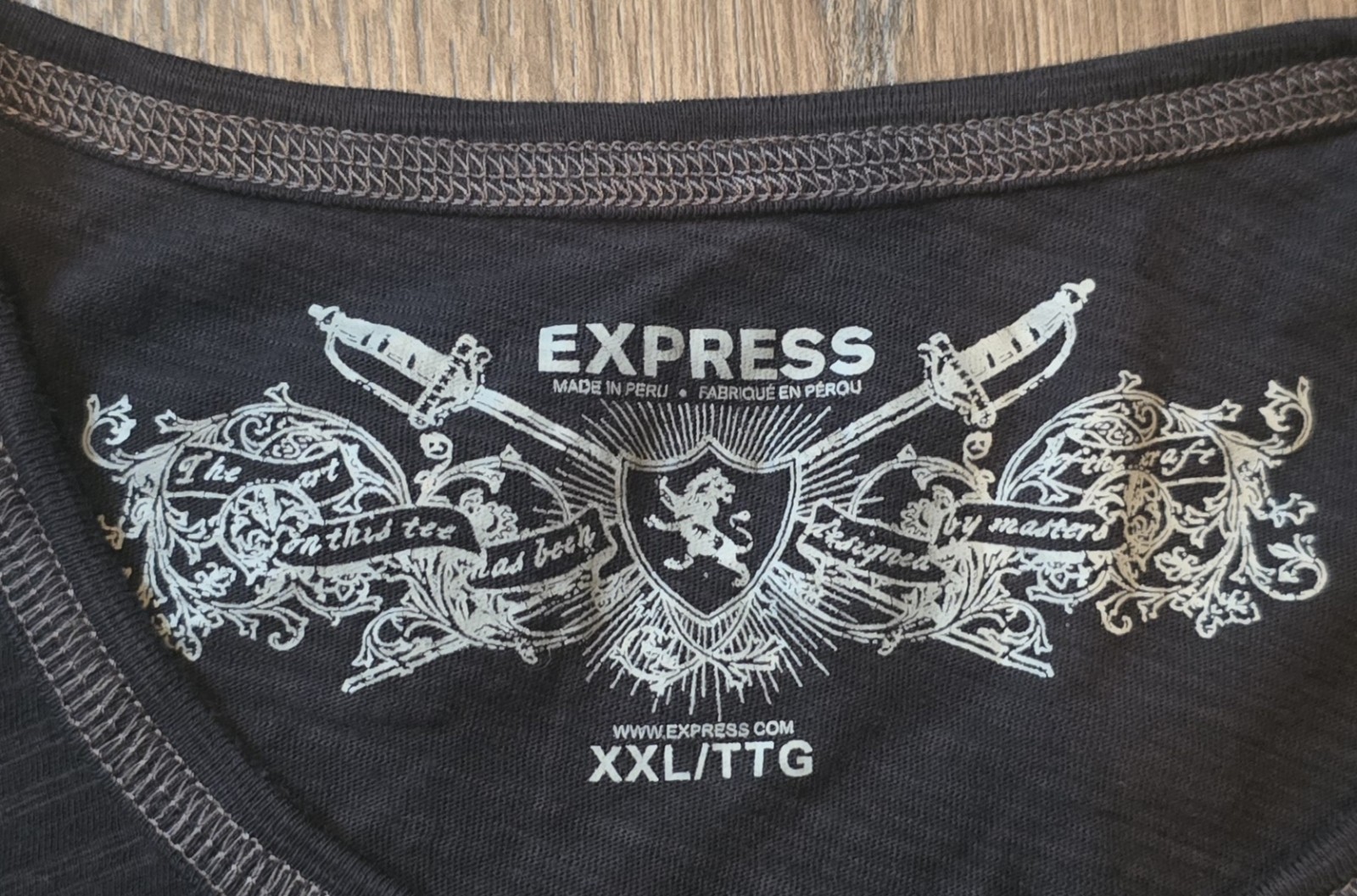 Express Men's Black Graphic TShirt Skull Military Sergeant Chevron Size XXL RARE gallery