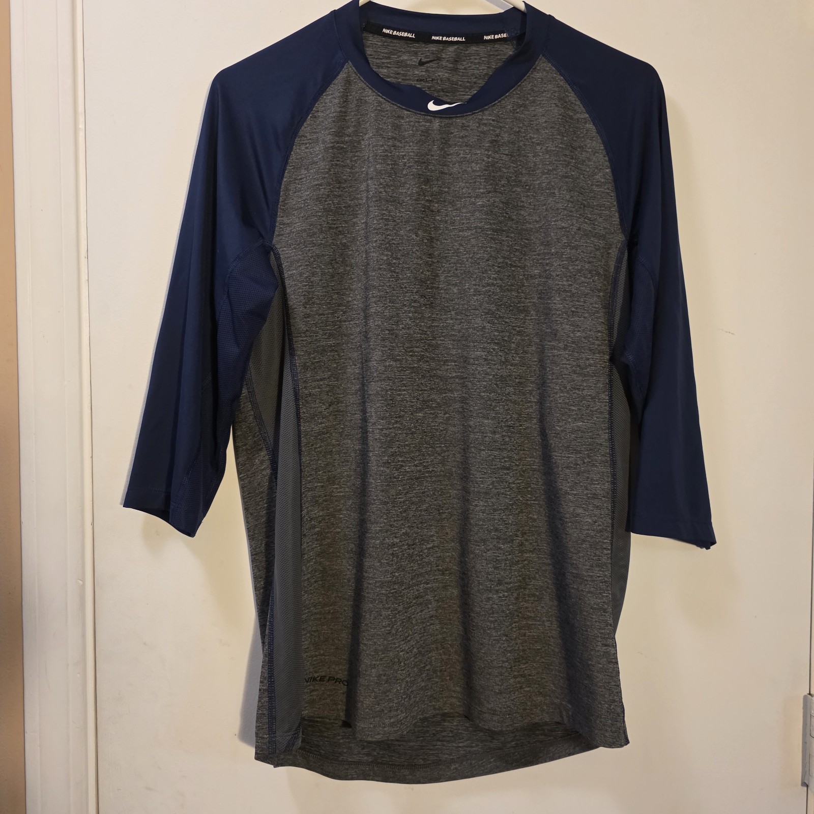 Nike Dri Fit Medium 3/4 Sleeve Gray Blue T-Shirt Top Polyester Spandex WS269 gallery