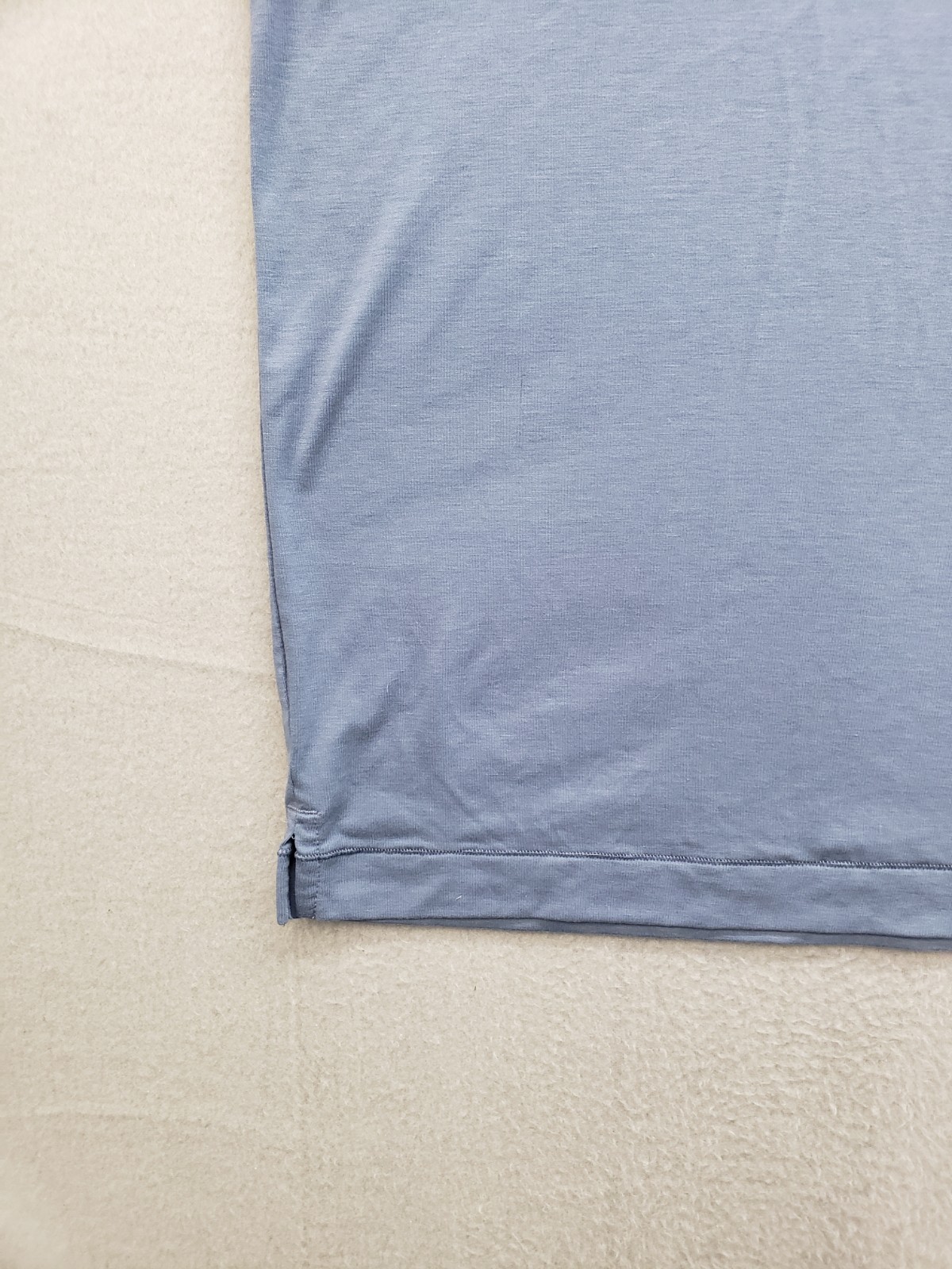 Old Navy Active Men Shirt L Light Blue Crew Neck Flat Front Pullover Casual Tee gallery