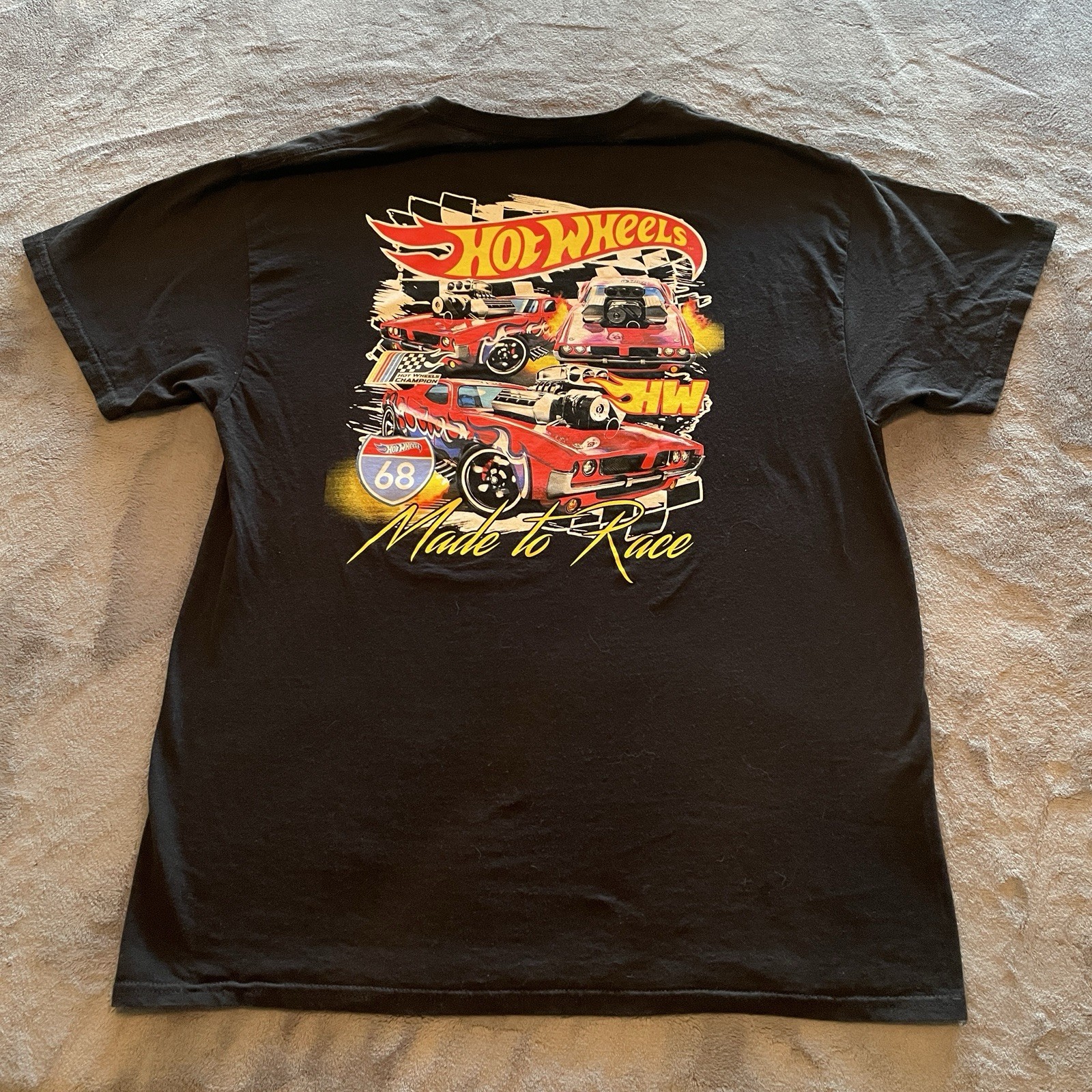 Hot Wheels T-Shirt Men’s L Diecast Hot Rods Muscle Cars Art Racing Motorsports