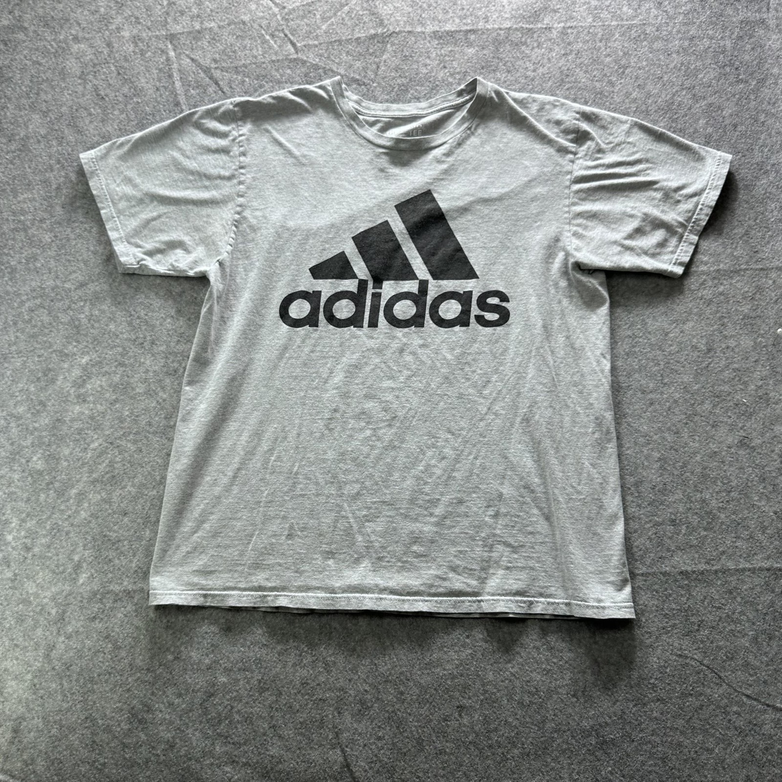Adidas Shirt Mens Large Gray Big Logo Graphic Tee The Go-To Tee Sports Athletic