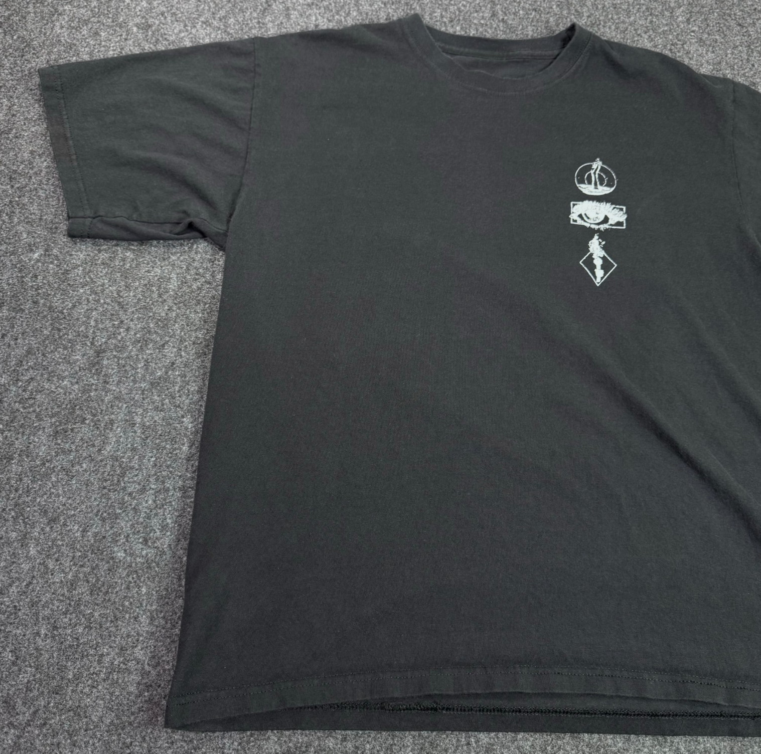 Official The Warning Mayday Tour 2022 Band Dates Mens L Black Concert T Shirt gallery