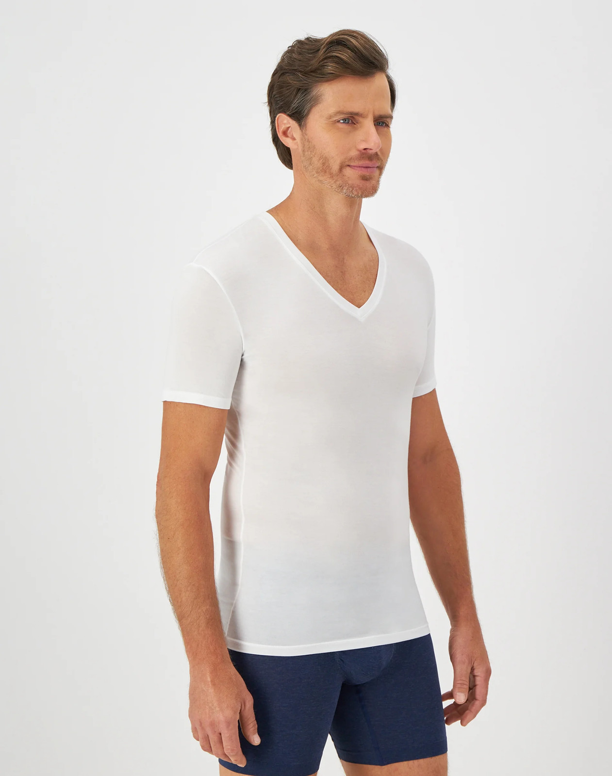 Hanes Perfect Flex Men's Tee, White V-Neck Undershirt, 1-Pack gallery