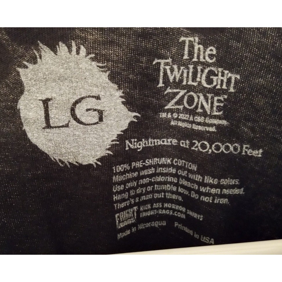 RARE Fright Rags TWILIGHT ZONE Nightmare at 20000 Ft Graphic Horror T-Shirt SZ L gallery