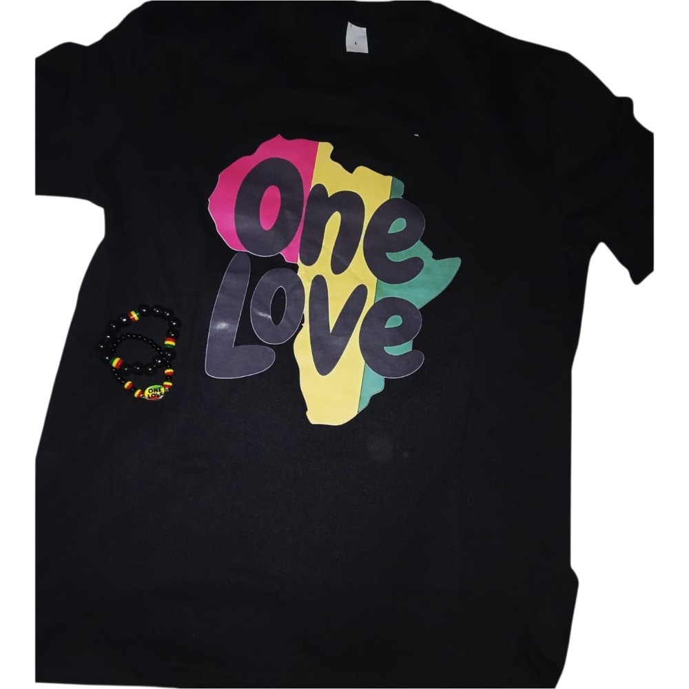 Jamaican Rasta “One Love” Tee (Size L) & 1 Pair Rasta Bracelet Bundle