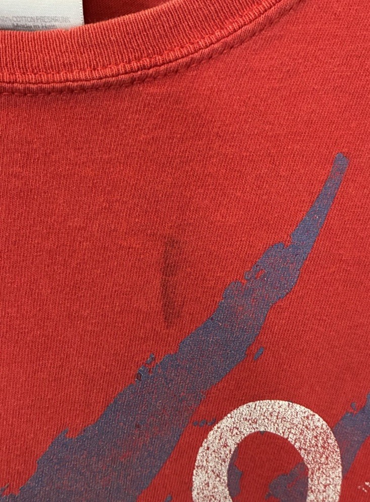 Vintage Arizona Wildcats Men’s Medium Shirt Red Zona Zoo Bear Down 2009 Faded gallery