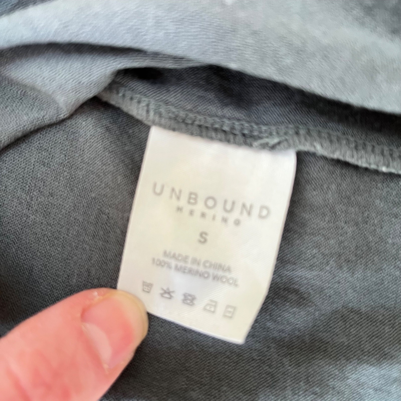Unbound Merino Shirt Long Sleeve Men's Small 100% Merino Wool Dark Green gallery