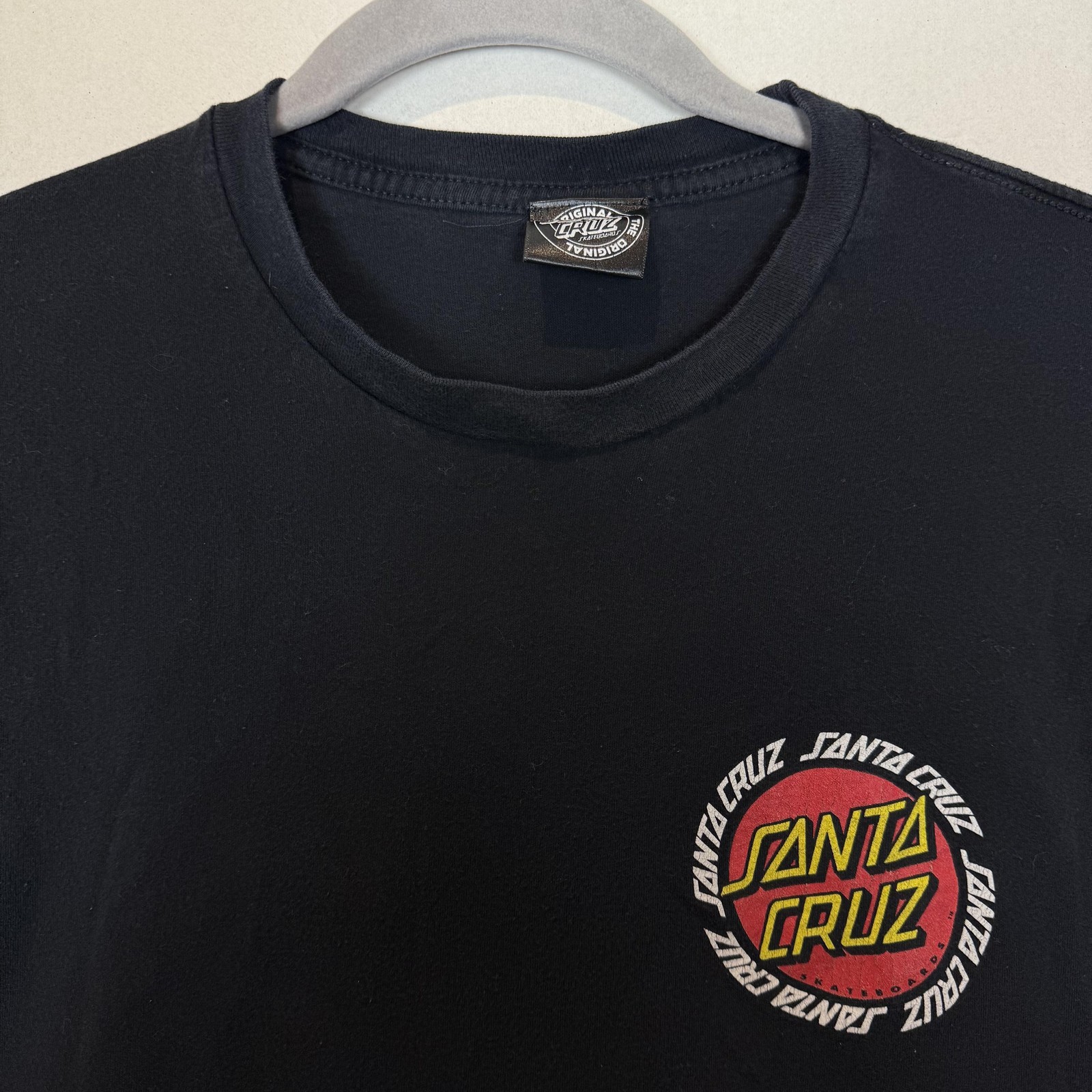 Santa Cruz Shirt Mens Medium Black Classic Dot Skateboard Graphic Logo Tee gallery
