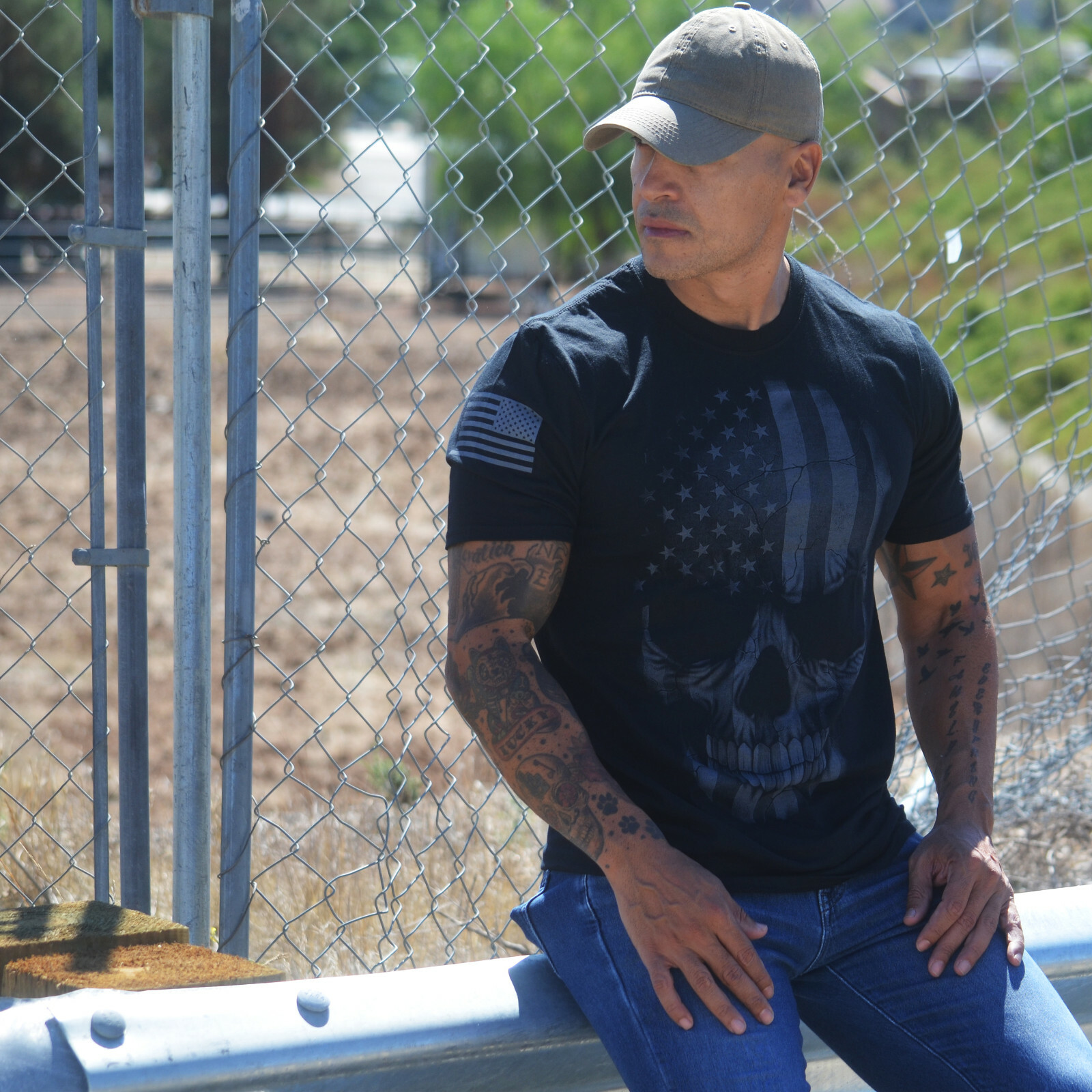 Skull USA Distressed Men T Shirt American Flag Tee Gym Biker gallery